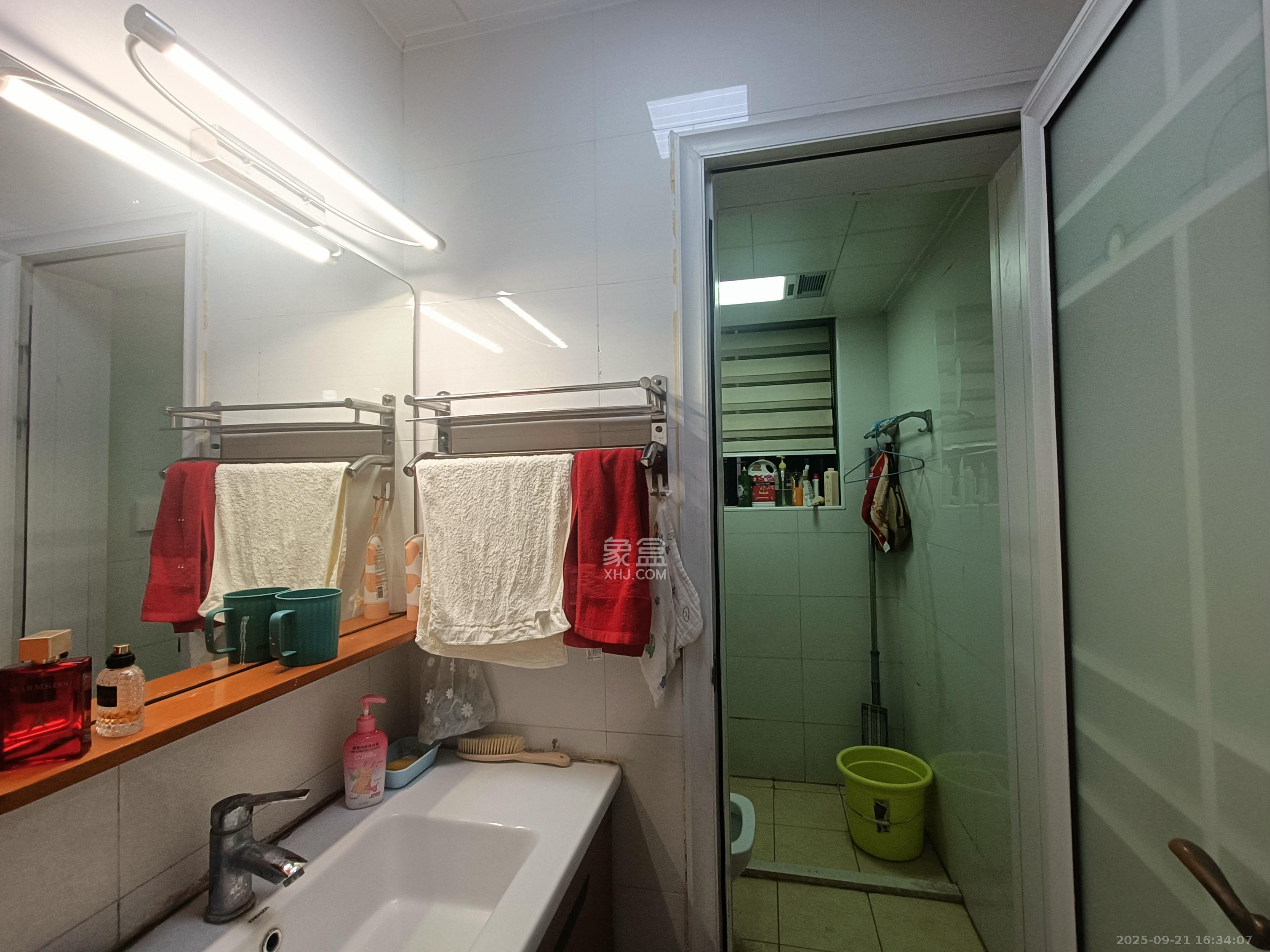 泰禹云开壹品  3室2厅1卫    2500.0元/月室内图