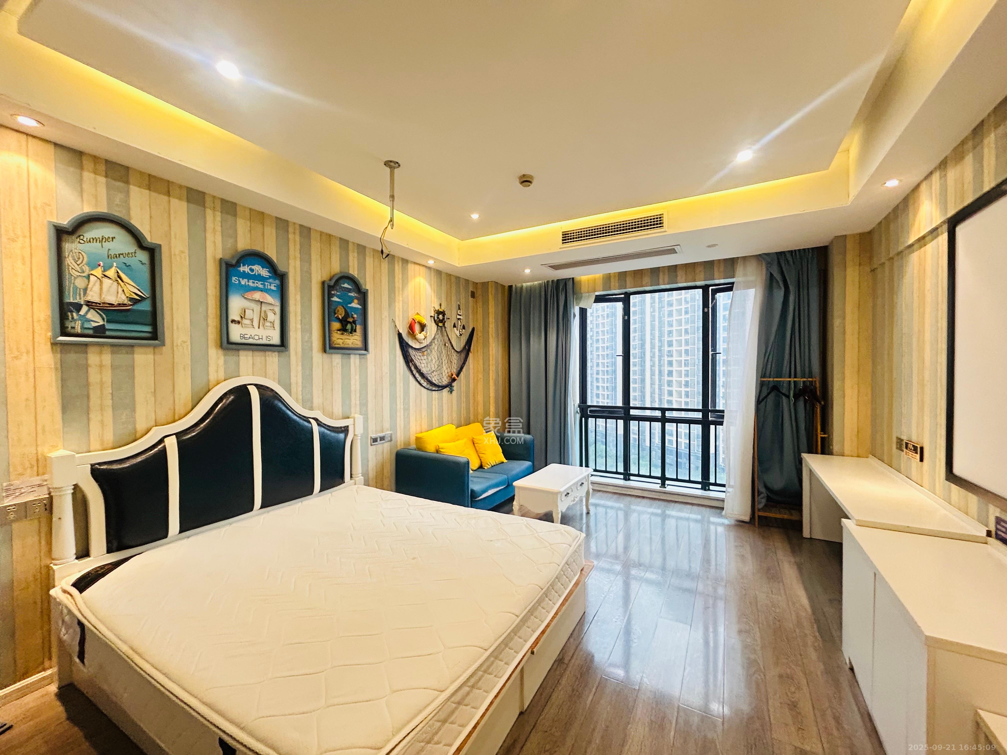 梅溪鑫苑名家  1室1厅1卫    1300.0元/月室内图