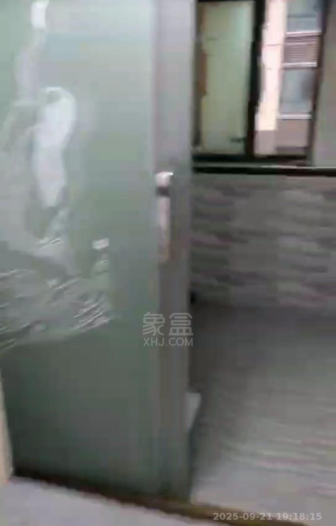 武广国际学苑 3室2厅1卫 2100.0元/月 武广国际学苑 3室2厅1卫 2100.0元/月室内图