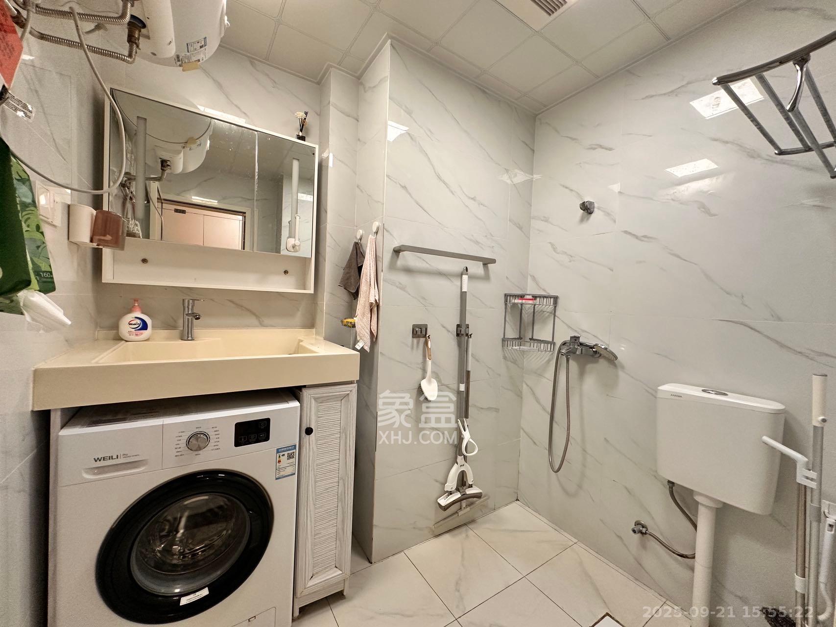 荣悦台 1室1厅1卫 1800.0元/月 荣悦台 1室1厅1卫 1800.0元/月室内图