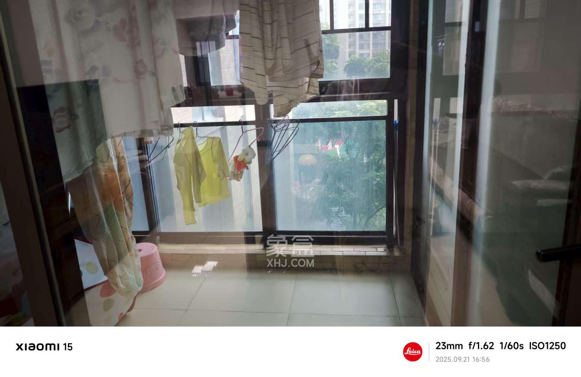 时代倾城一期  2室2厅1卫    2200.0元/月室内图