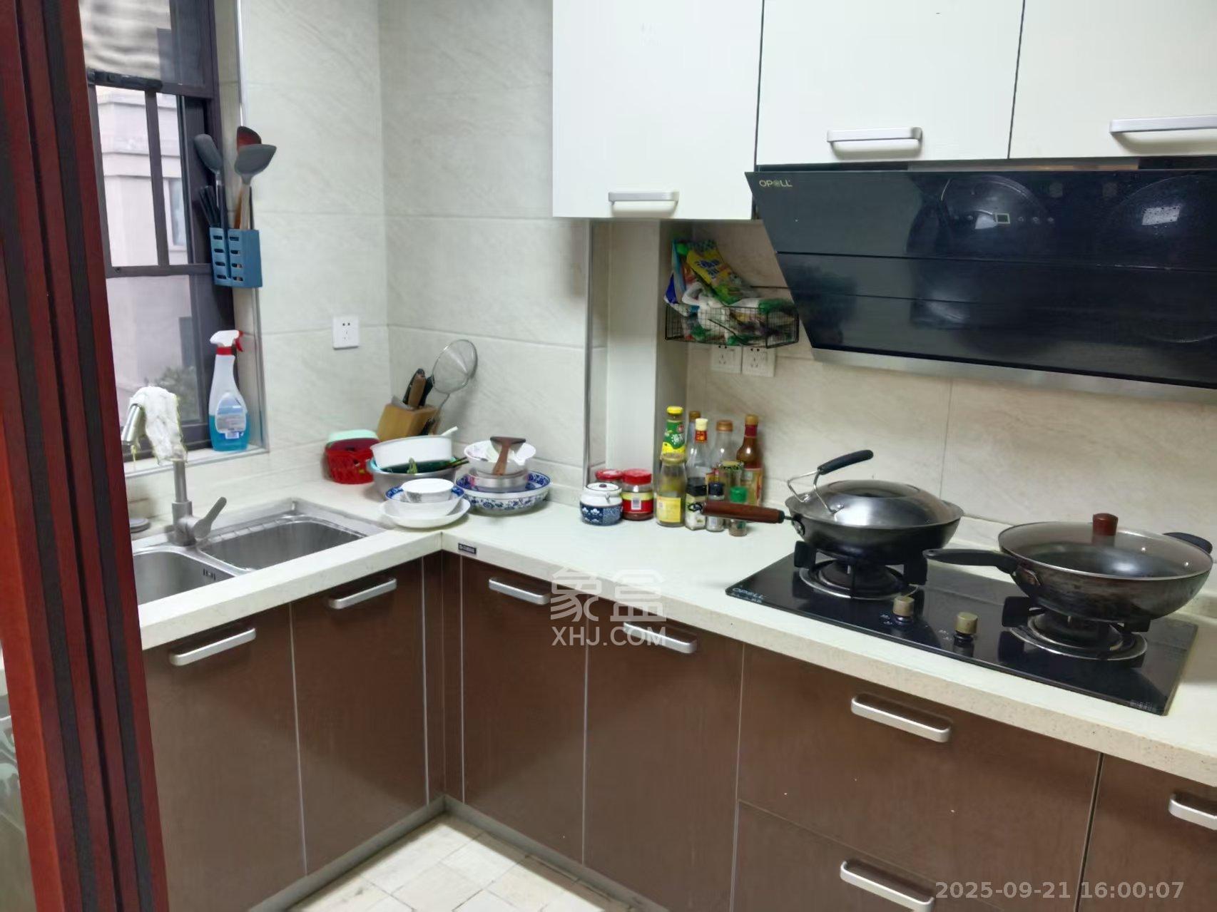 湘水郡(兴旺小爱同学) 3室2厅2卫 2500.0元/月 湘水郡(兴旺小爱同学) 3室2厅2卫 2500.0元/月室内图