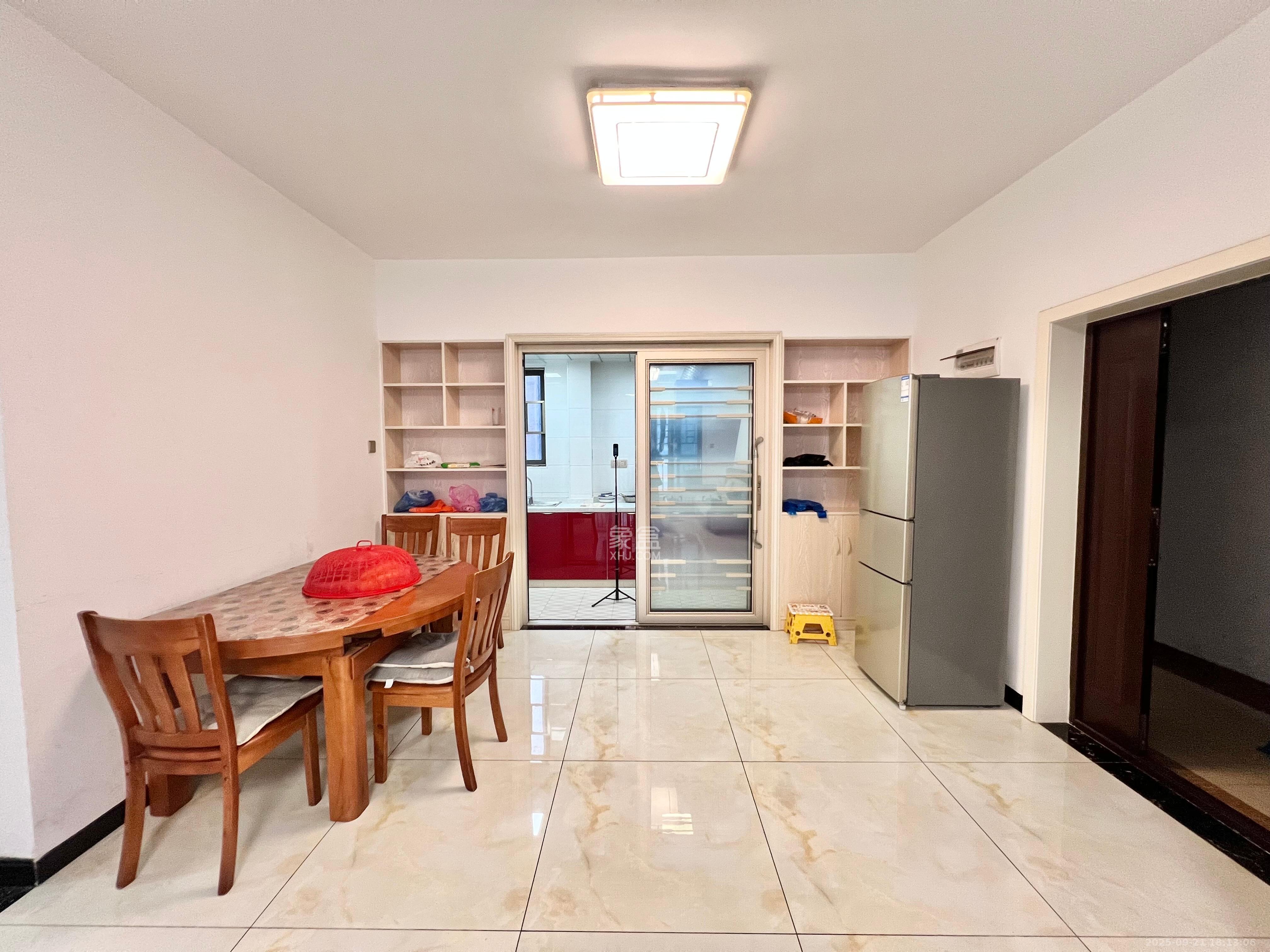 富兴嘉城（富兴汇中央）  3室2厅2卫    2500.0元/月室内图