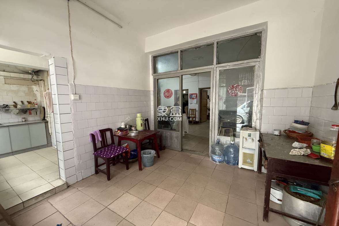 针织厂家属楼(新星南路) 1室0厅0卫 38.8万 针织厂家属楼(新星南路) 1室0厅0卫 38.8万客厅