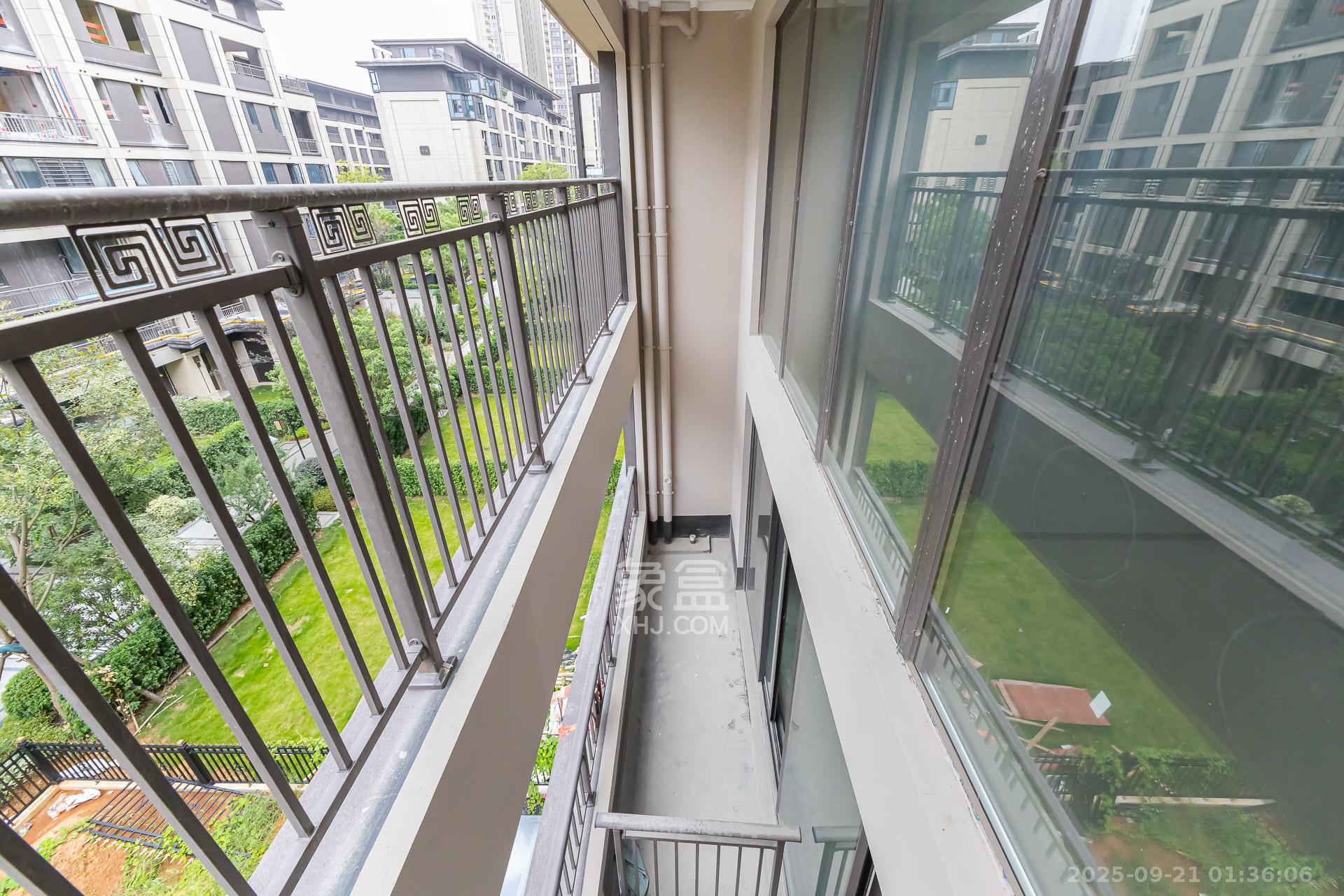 时代建发和著 4室2厅2卫 310.0万 时代建发和著 4室2厅2卫 310.0万阳台