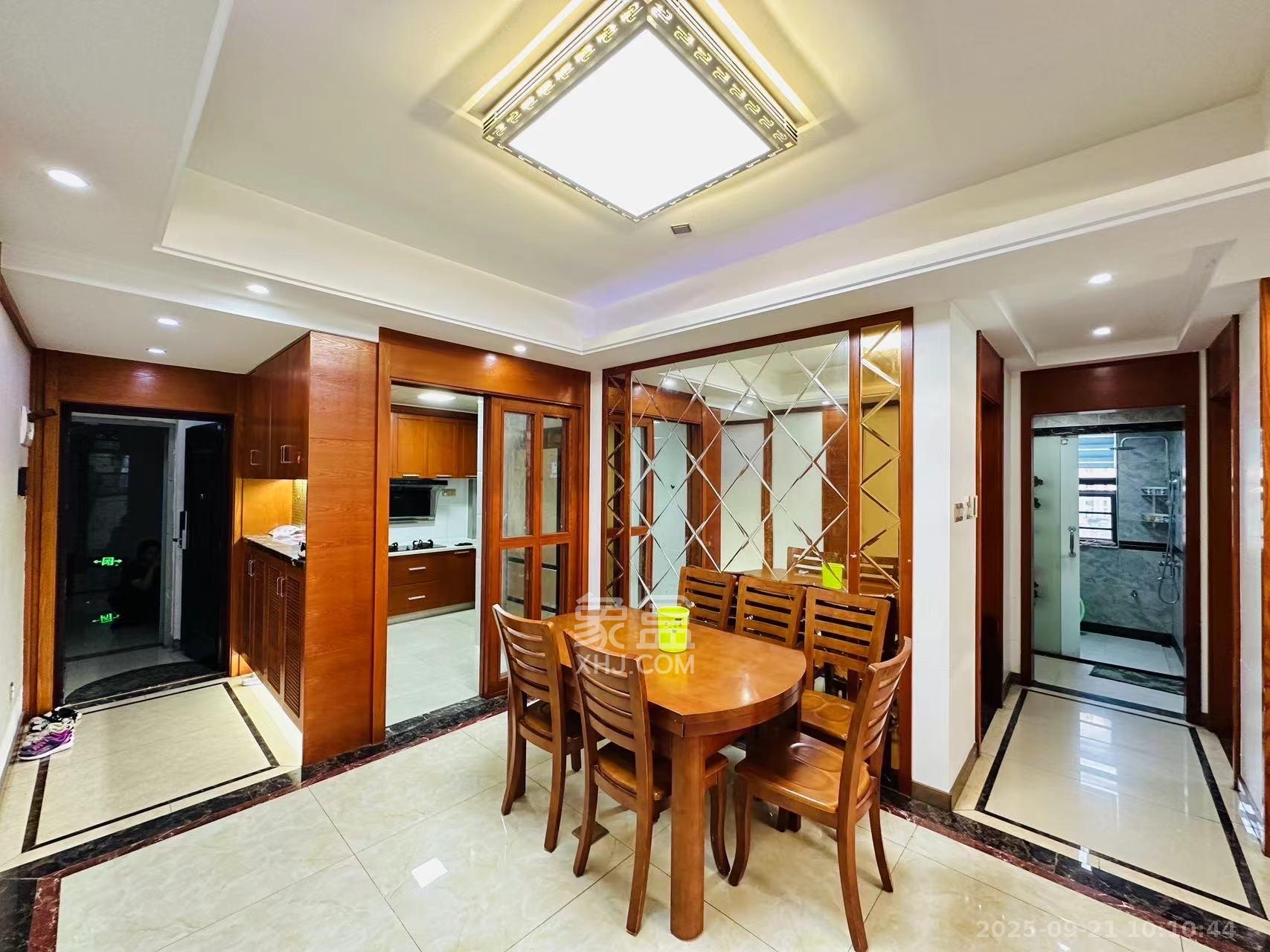 慢步江湾  4室2厅1卫    3200.0元/月室内图