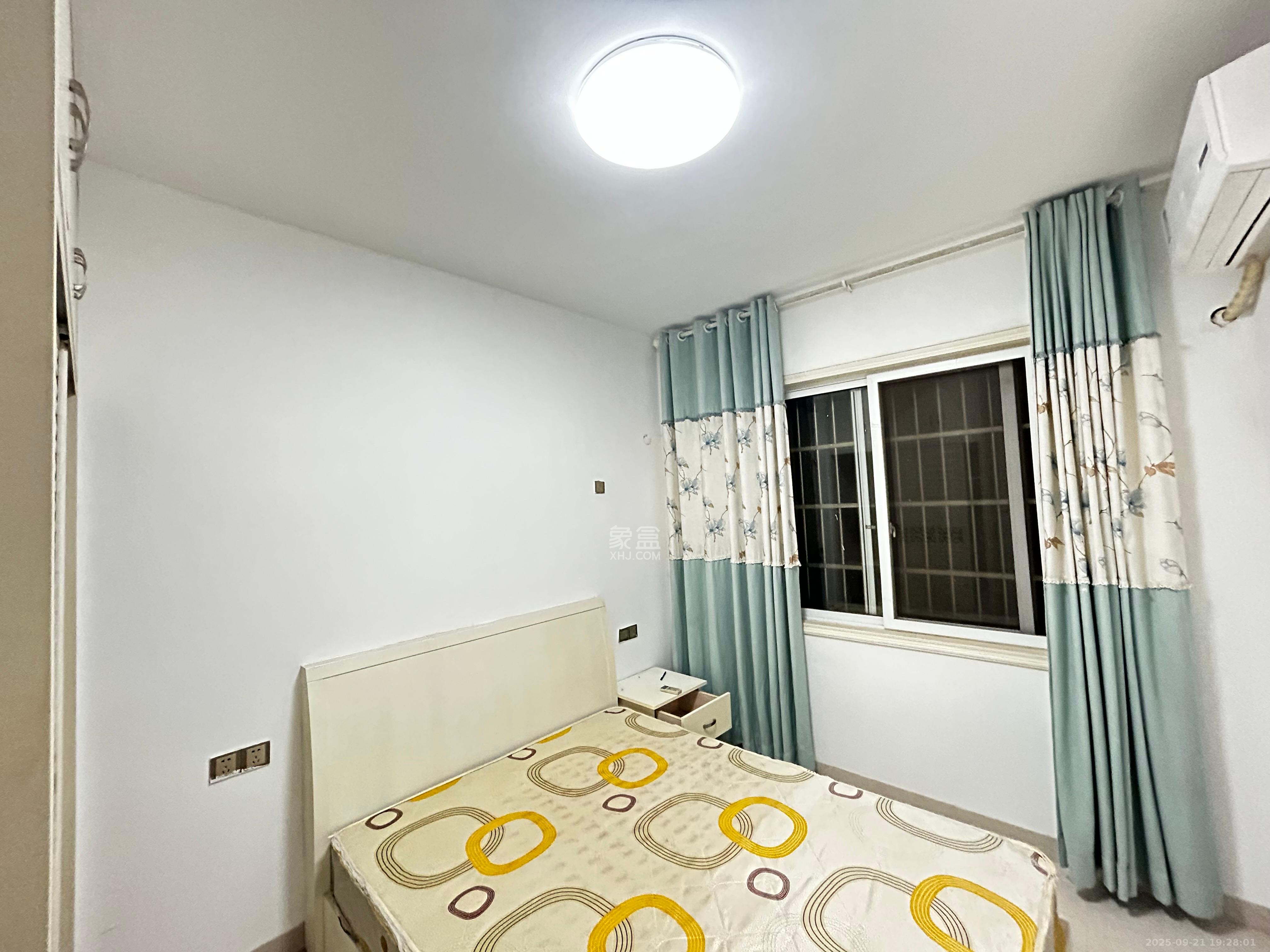 楚天世纪城东苑 4室2厅2卫 2200.0元/月 楚天世纪城东苑 4室2厅2卫 2200.0元/月室内图