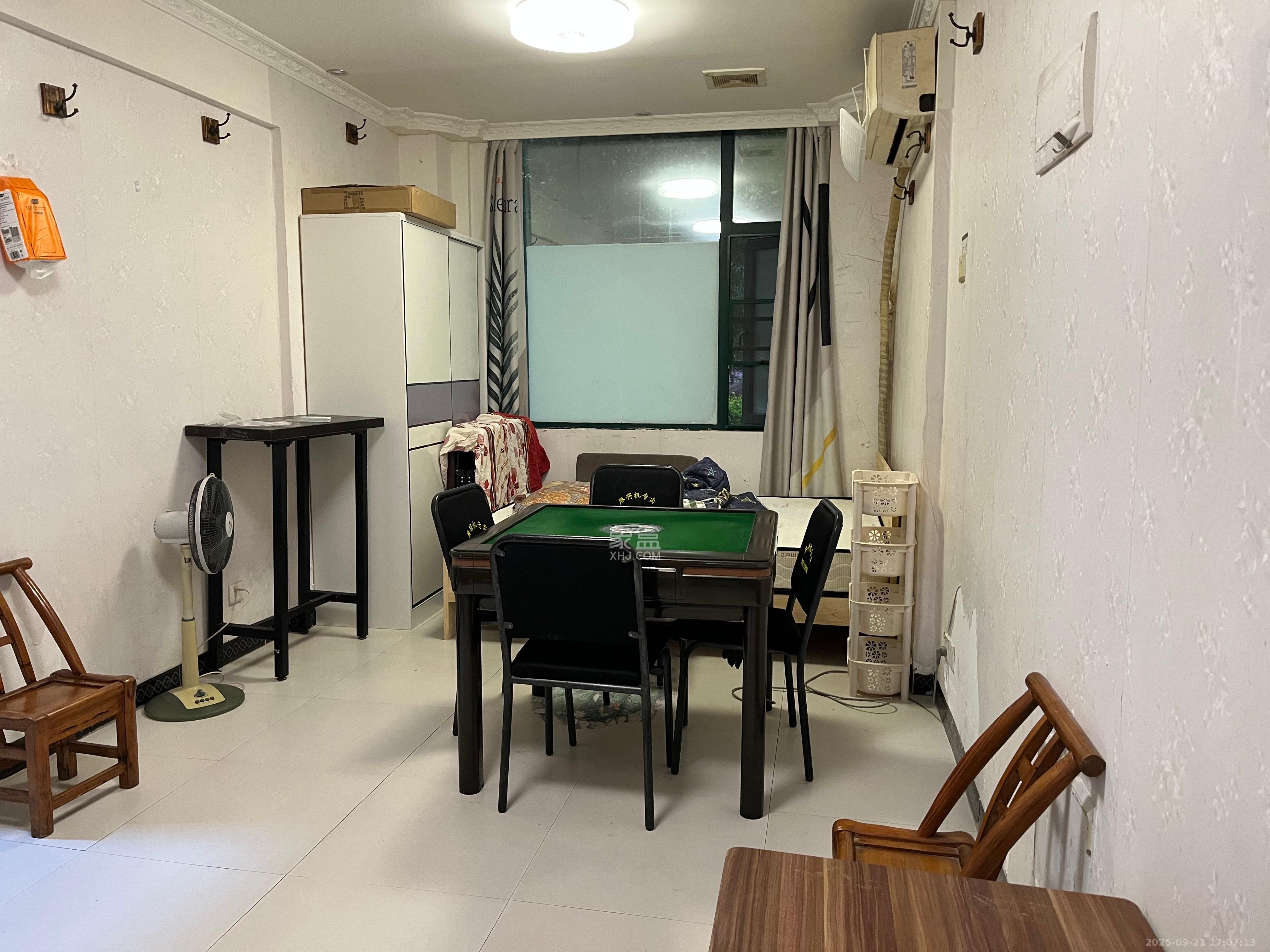 富基世纪公园 1室1厅1卫 1100.0元/月 富基世纪公园 1室1厅1卫 1100.0元/月室内图