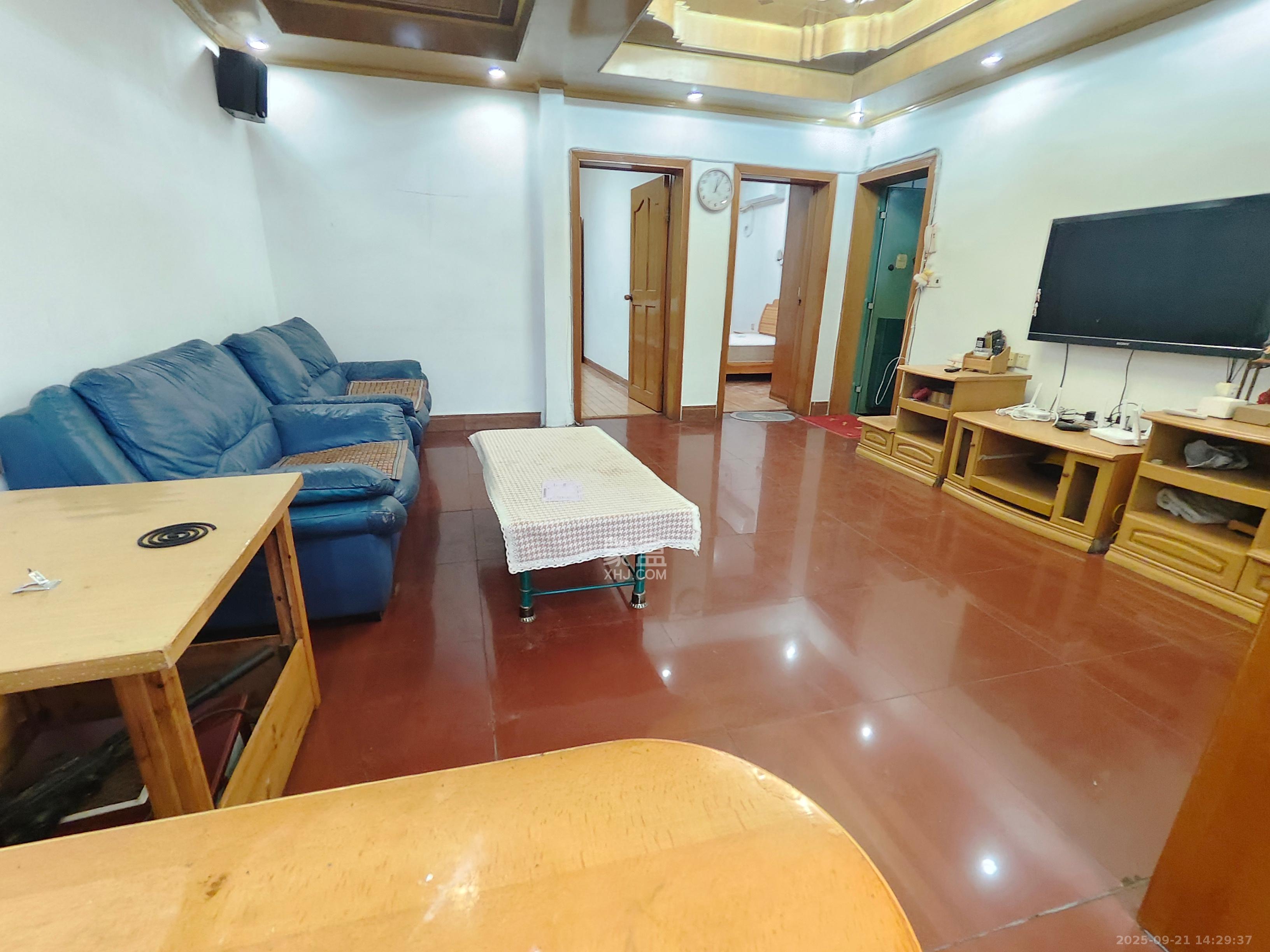 梨子山小区 2室1厅1卫 1700.0元/月 梨子山小区 2室1厅1卫 1700.0元/月室内图