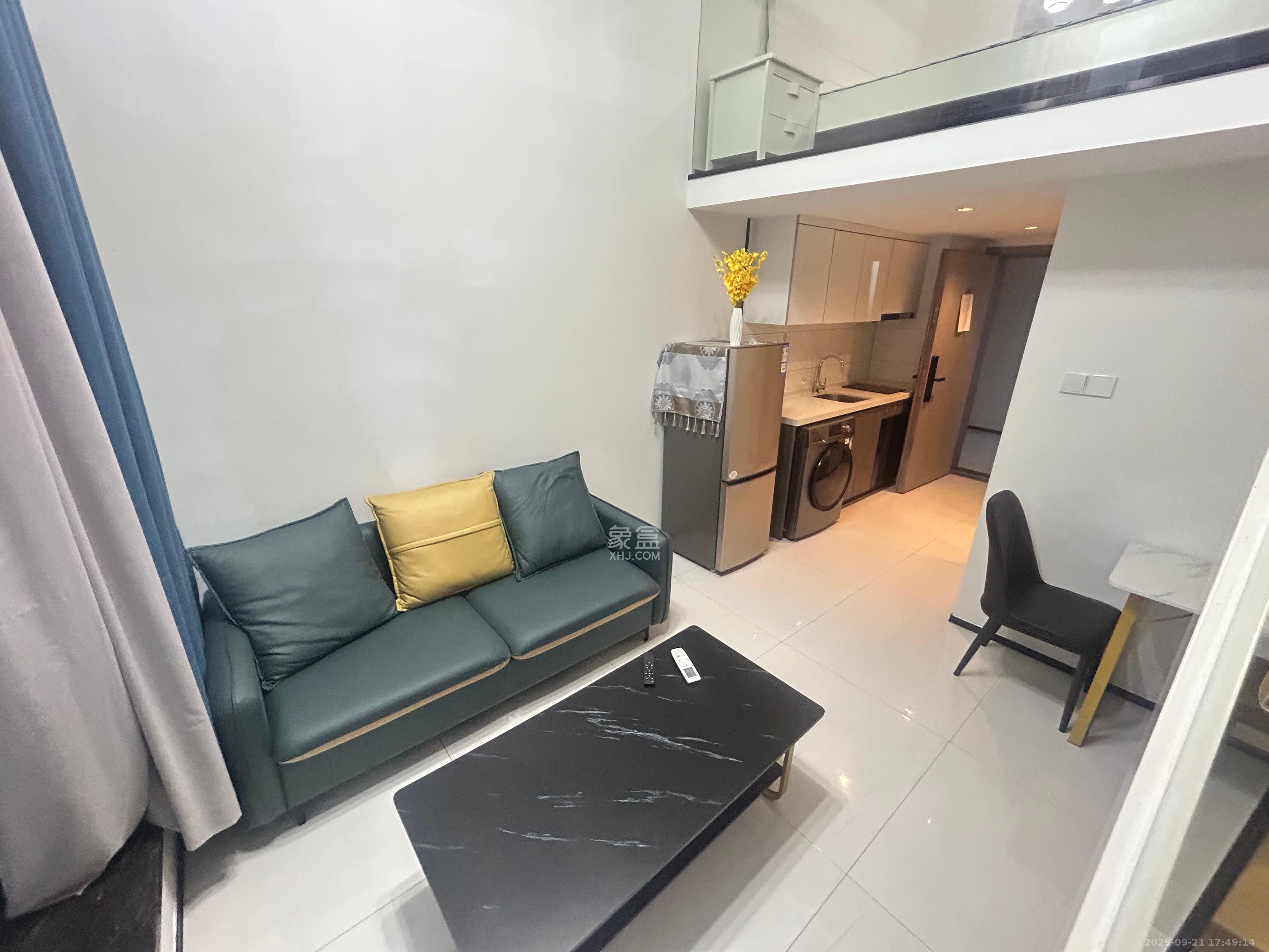 藏珑湖上公馆 1室1厅1卫 2000.0元/月 藏珑湖上公馆 1室1厅1卫 2000.0元/月室内图