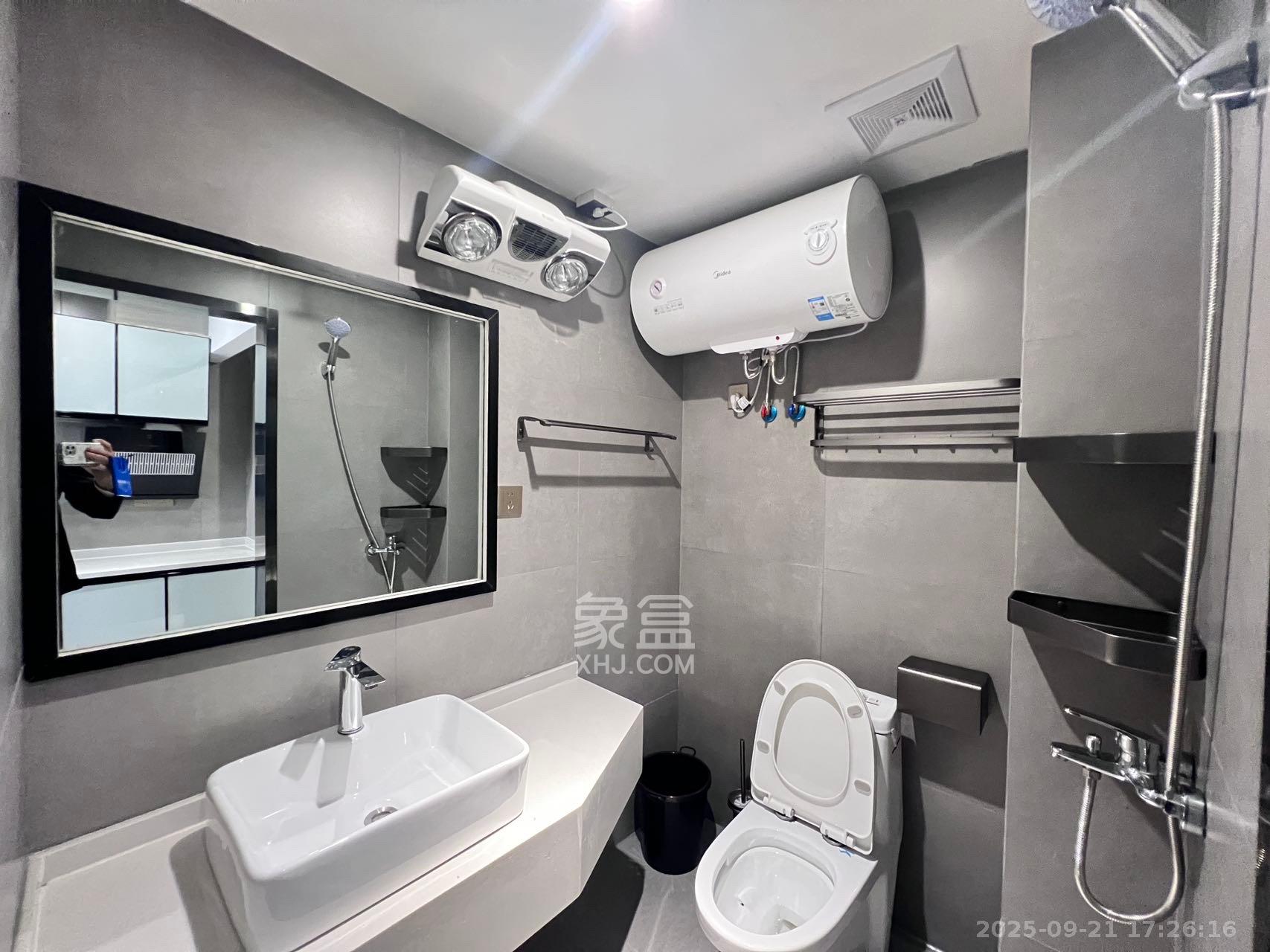 裕天国际商汇中心  1室1厅1卫    1700.0元/月室内图