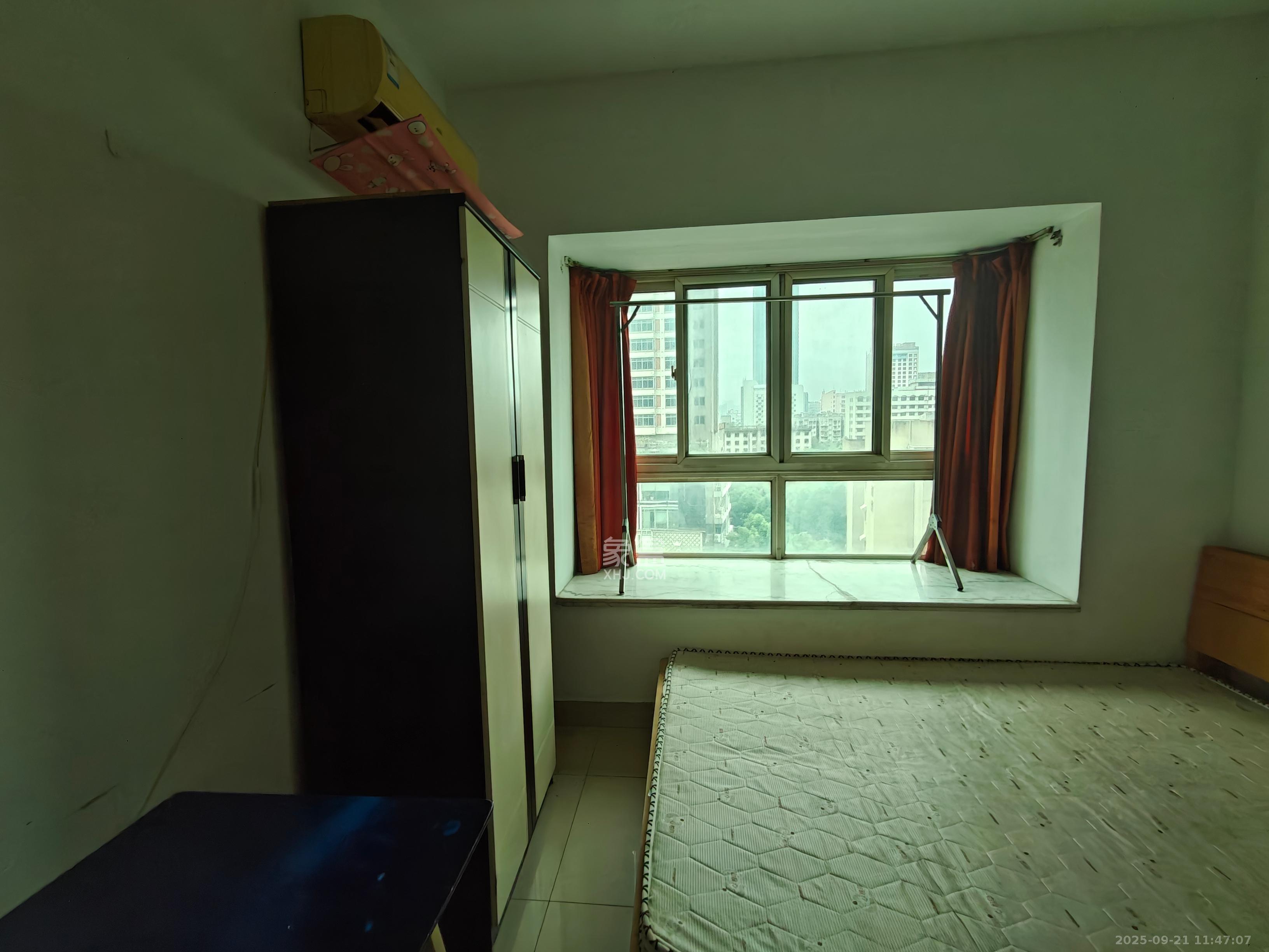 都市晨光  1室1厅1卫    1000.0元/月 都市晨光  1室1厅1卫    1000.0元/月室内图