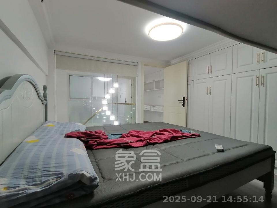 长房时代小镇  2室1厅1卫   2000.00元/月室内图