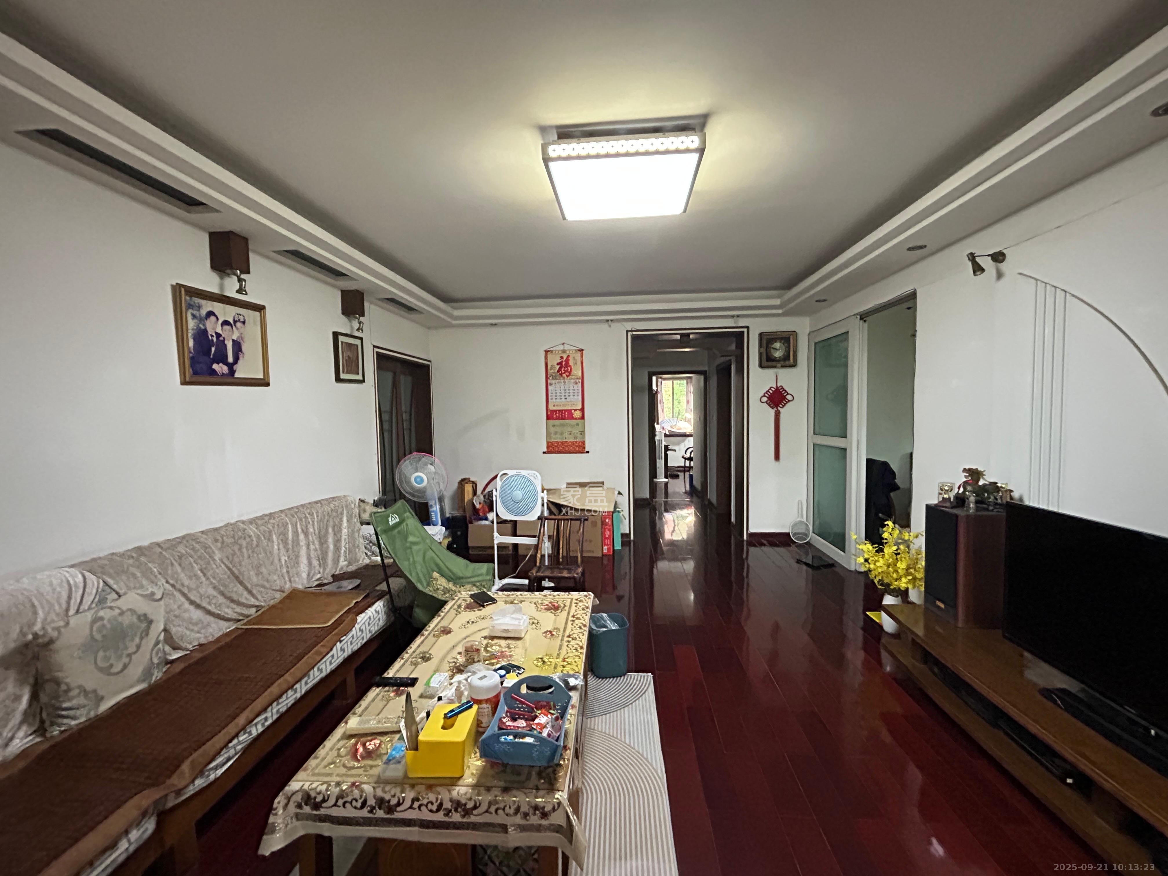 富湘园 3室2厅2卫 3000.0元/月 富湘园 3室2厅2卫 3000.0元/月室内图