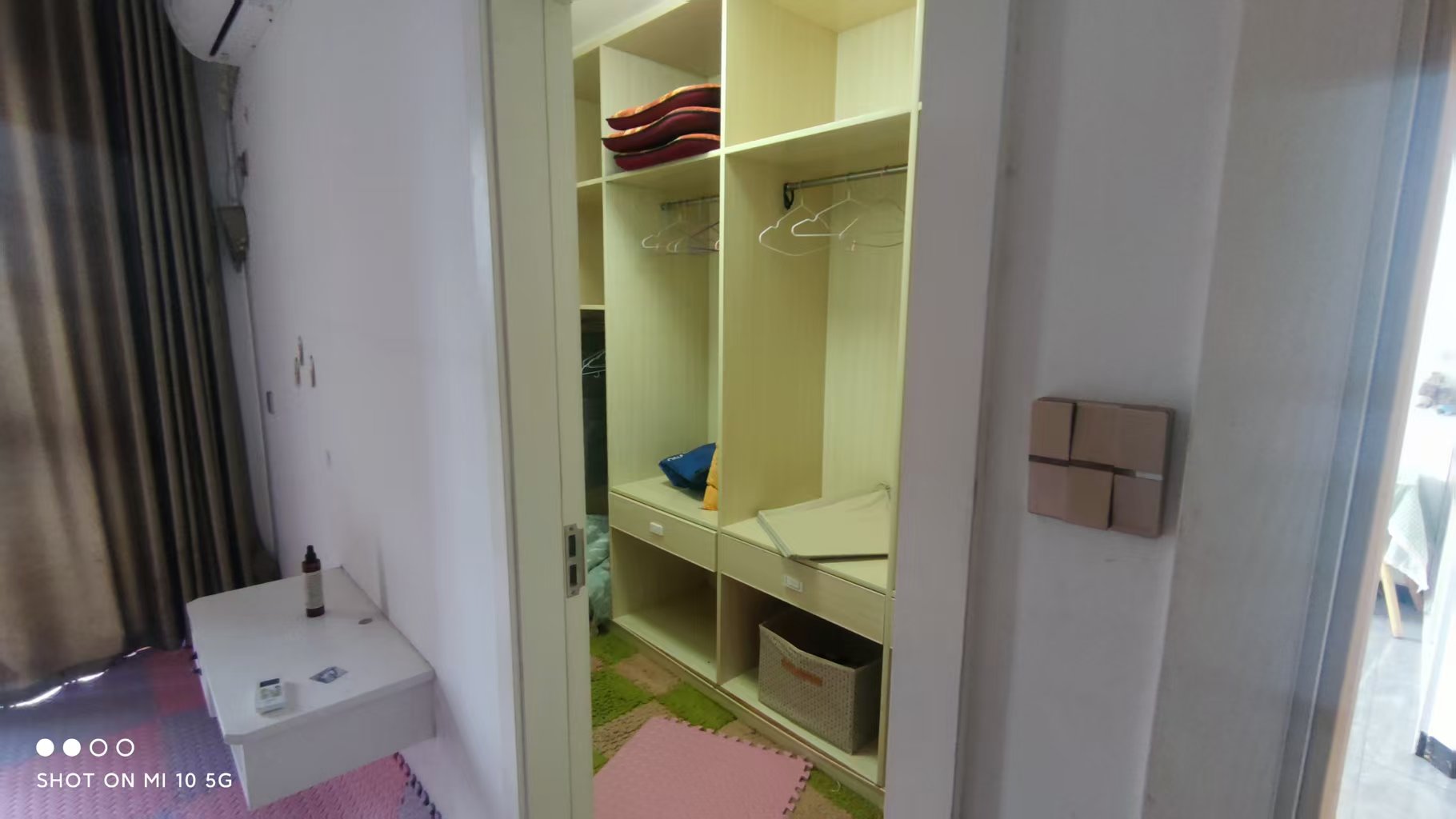 山水华庭  4室2厅2卫    1600.0元/月室内图