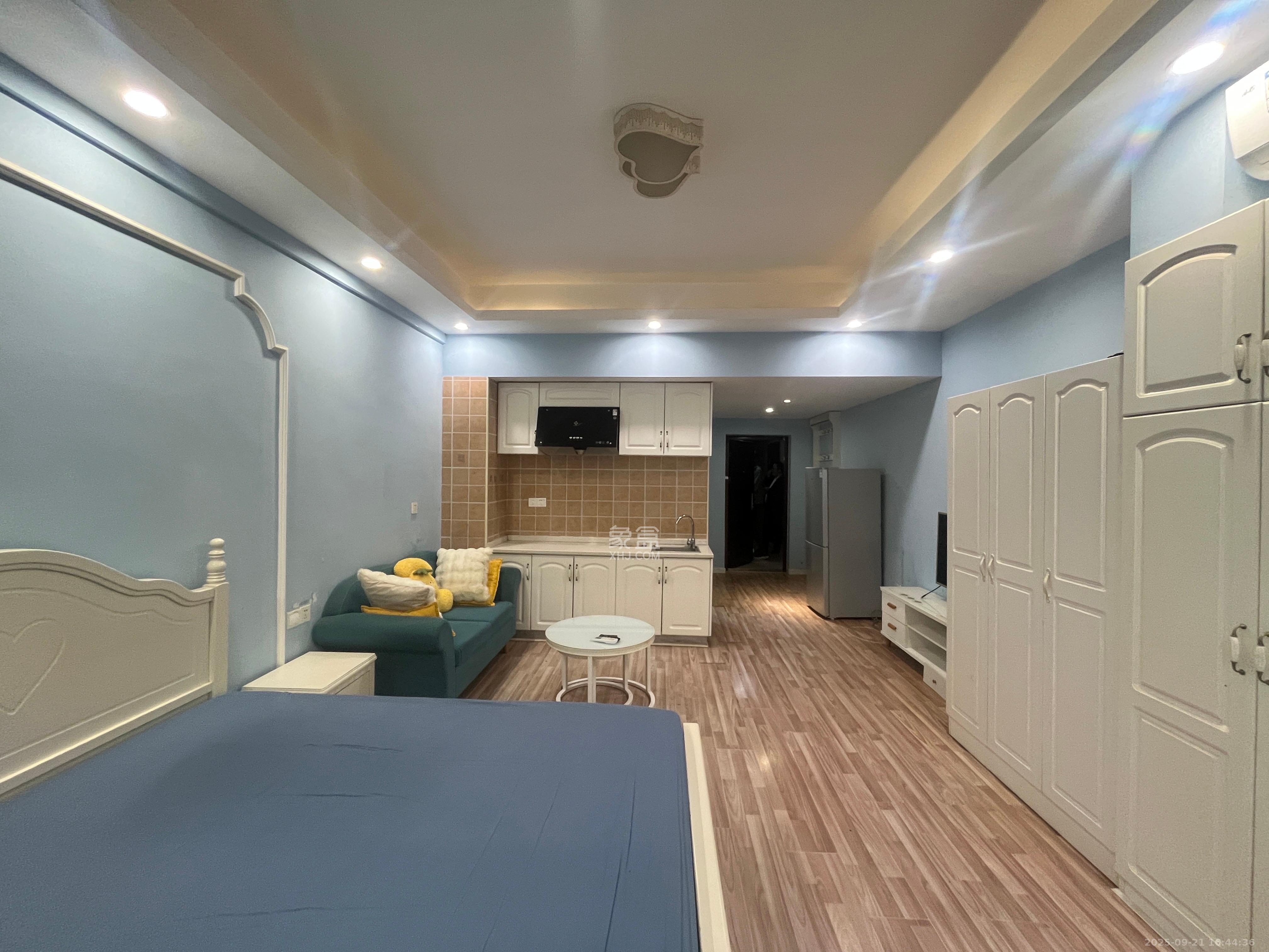 沁园春御院  1室1厅1卫    1600.0元/月室内图