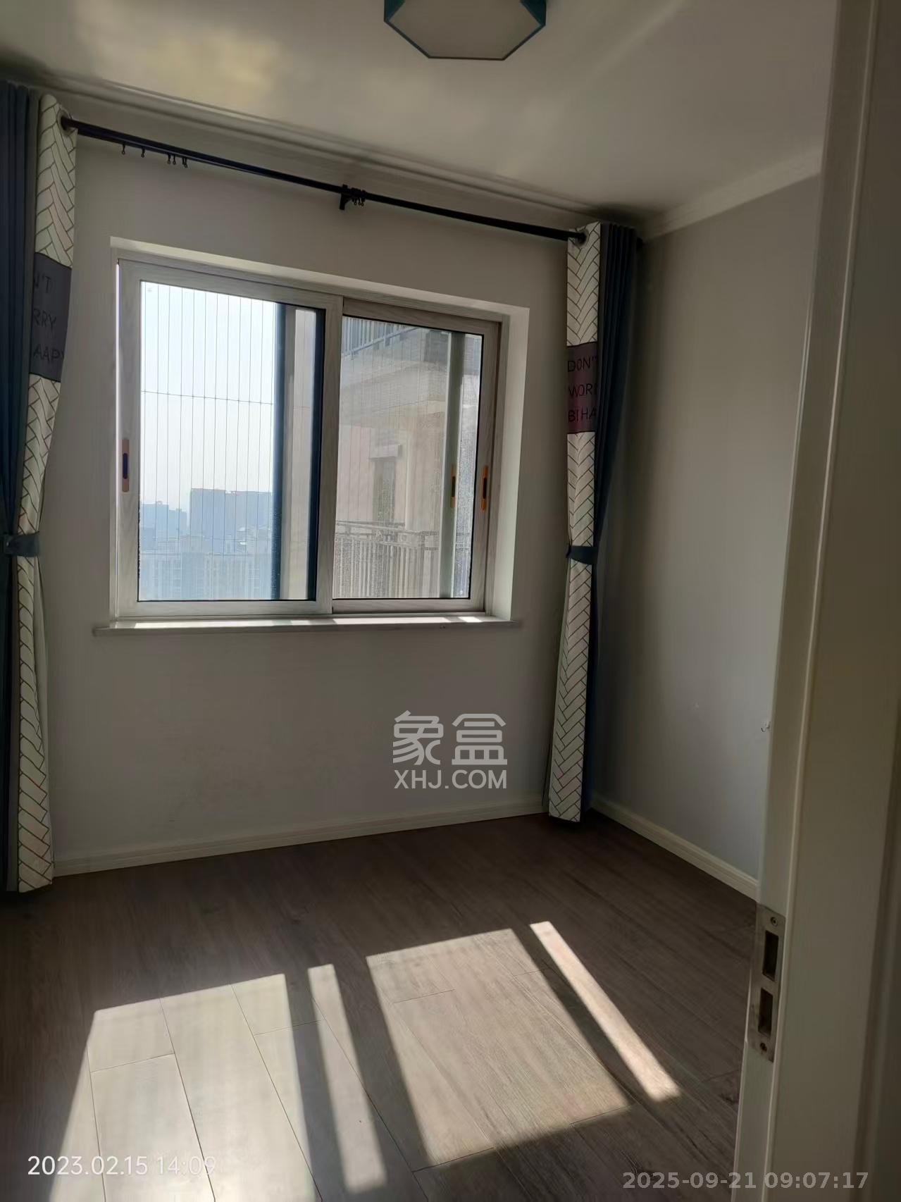 鑫远御文台二期 4室2厅2卫 3600.0元/月 鑫远御文台二期 4室2厅2卫 3600.0元/月室内图