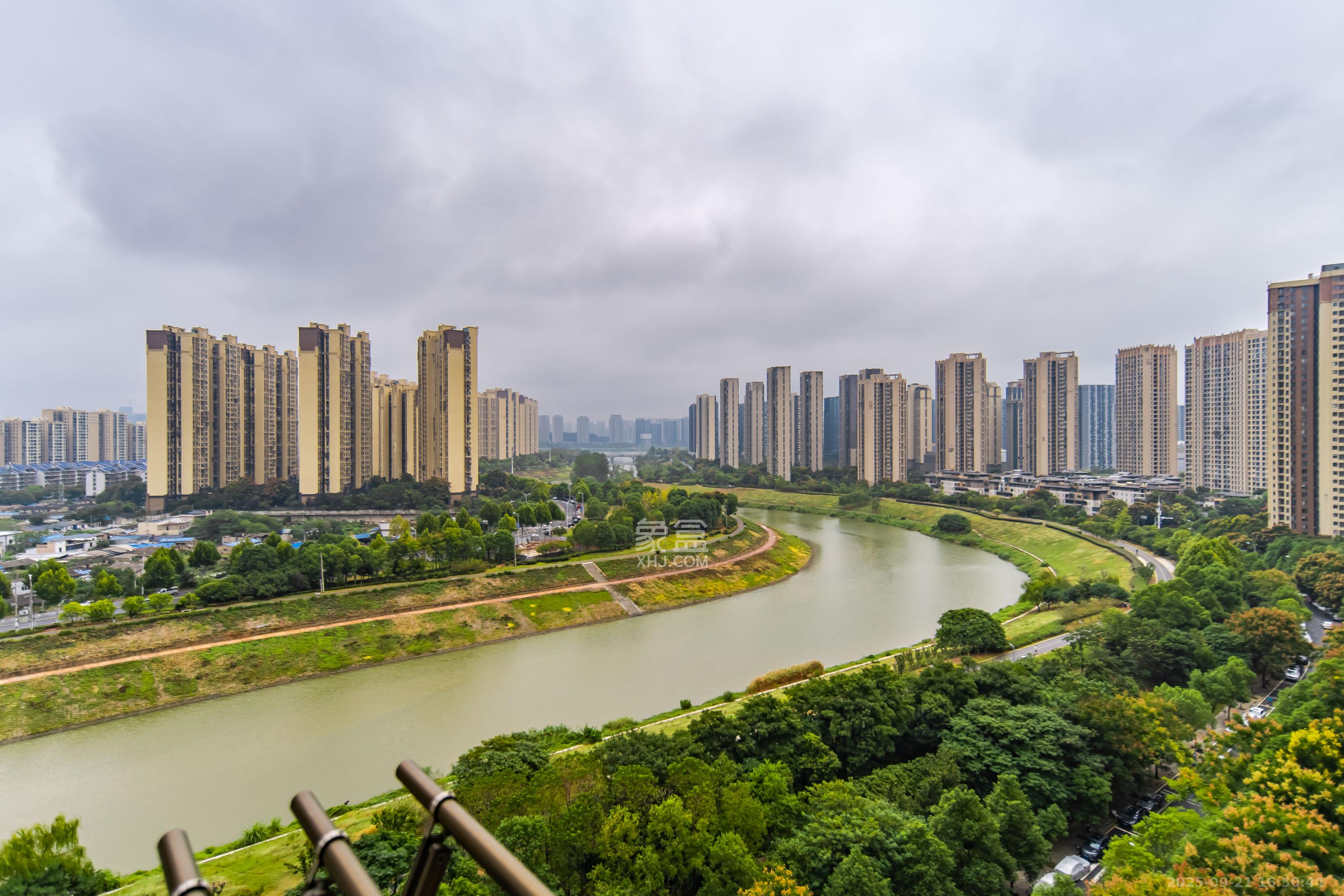 万科白鹭郡 3室2厅2卫 125.0万 万科白鹭郡 3室2厅2卫 125.0万其他