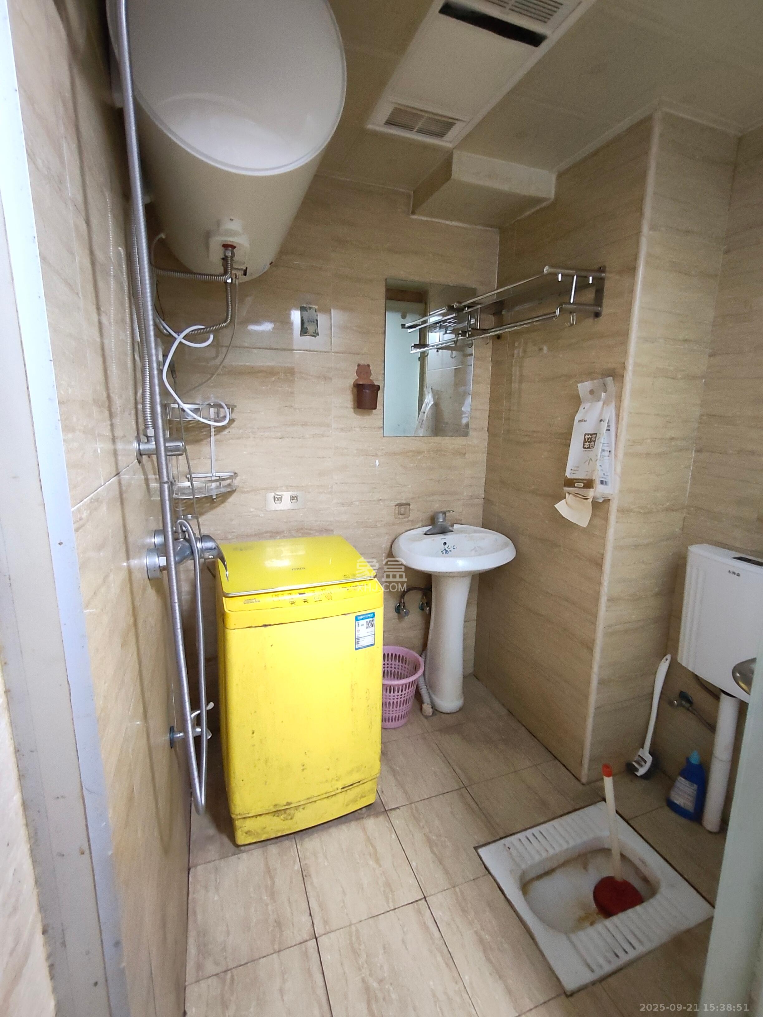 中欣楚天雅郡 1室2厅2卫 700.0元/月 中欣楚天雅郡 1室2厅2卫 700.0元/月室内图