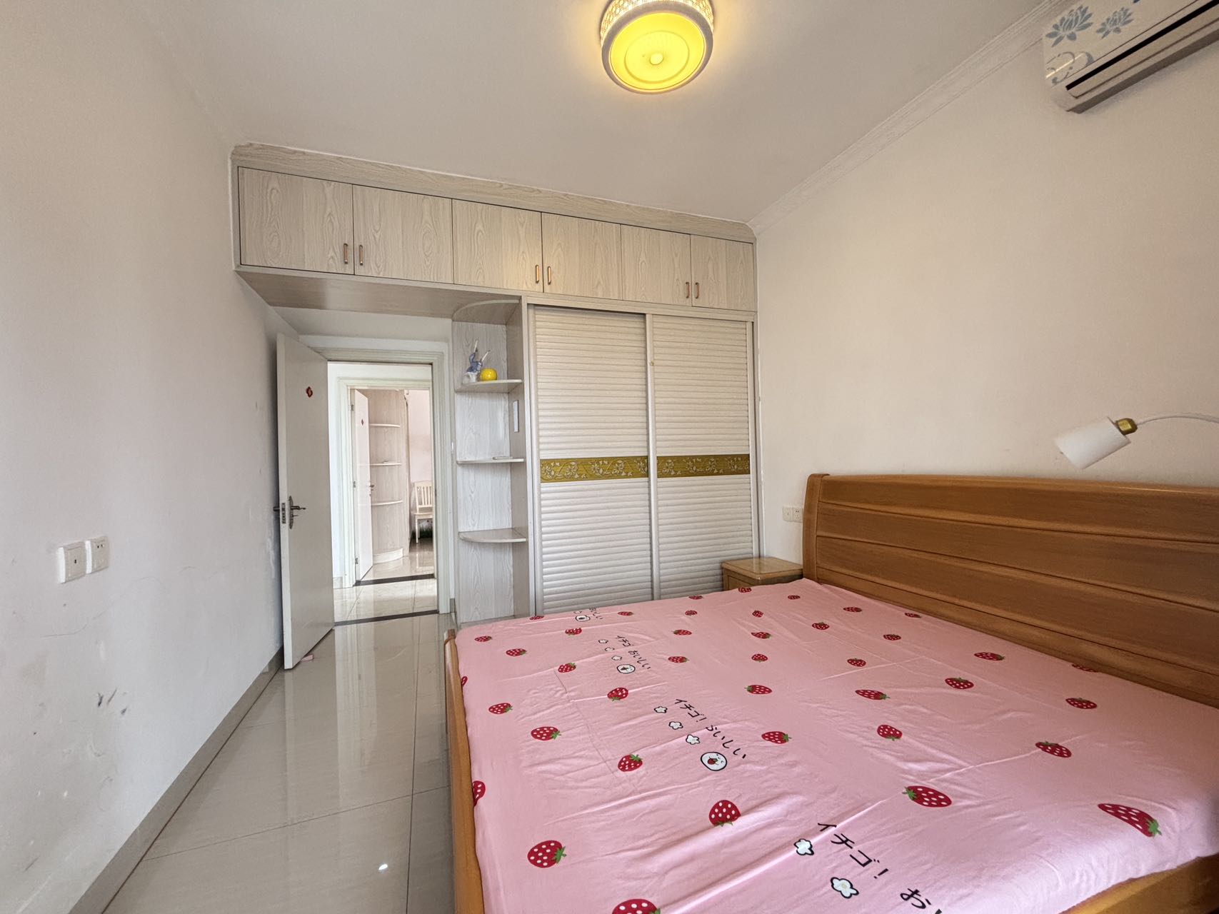 伊泰天骄一期  2室2厅1卫    2000.0元/月室内图