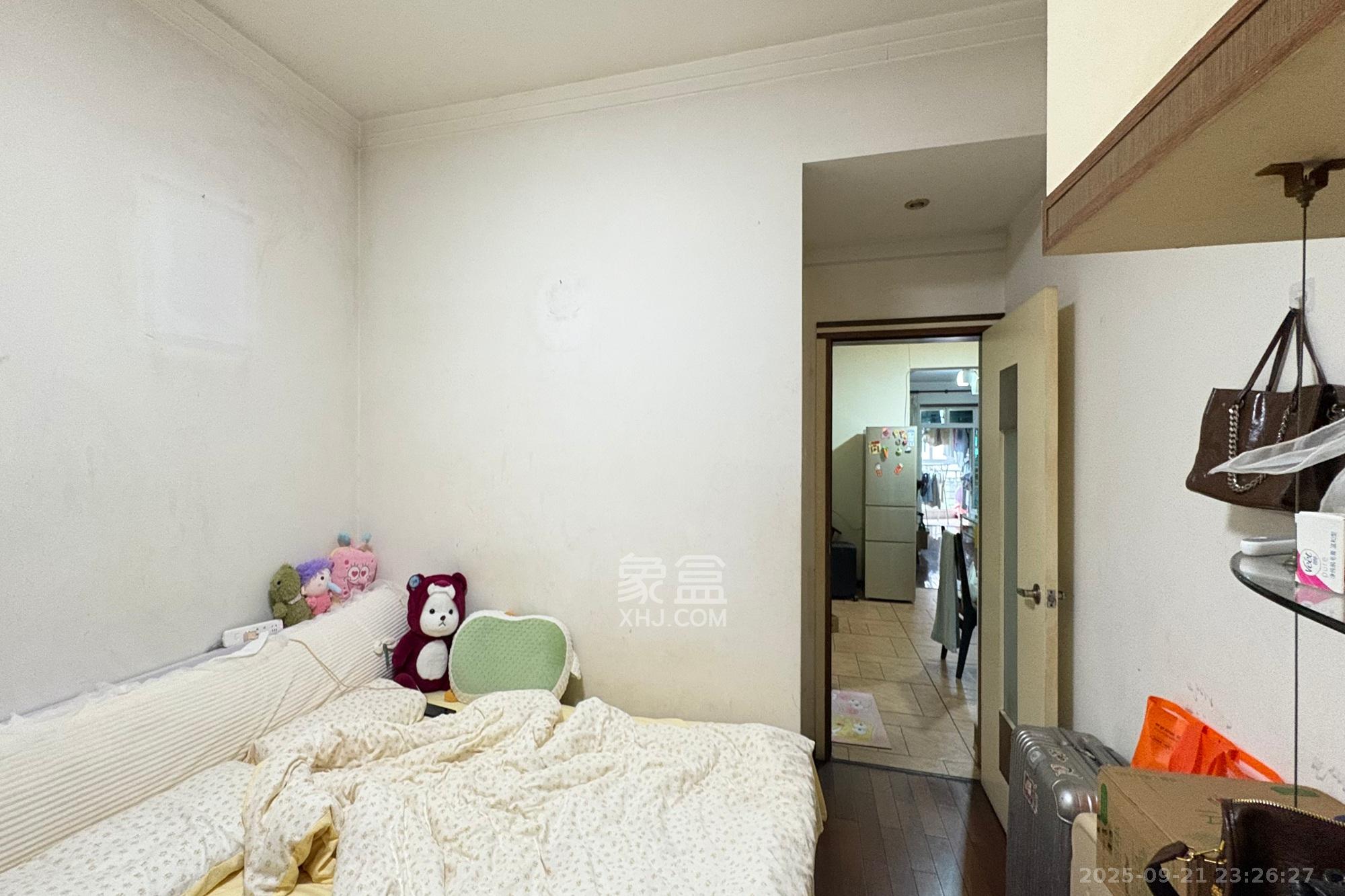 颐美园 3室2厅2卫 94.8万 颐美园 3室2厅2卫 94.8万其他