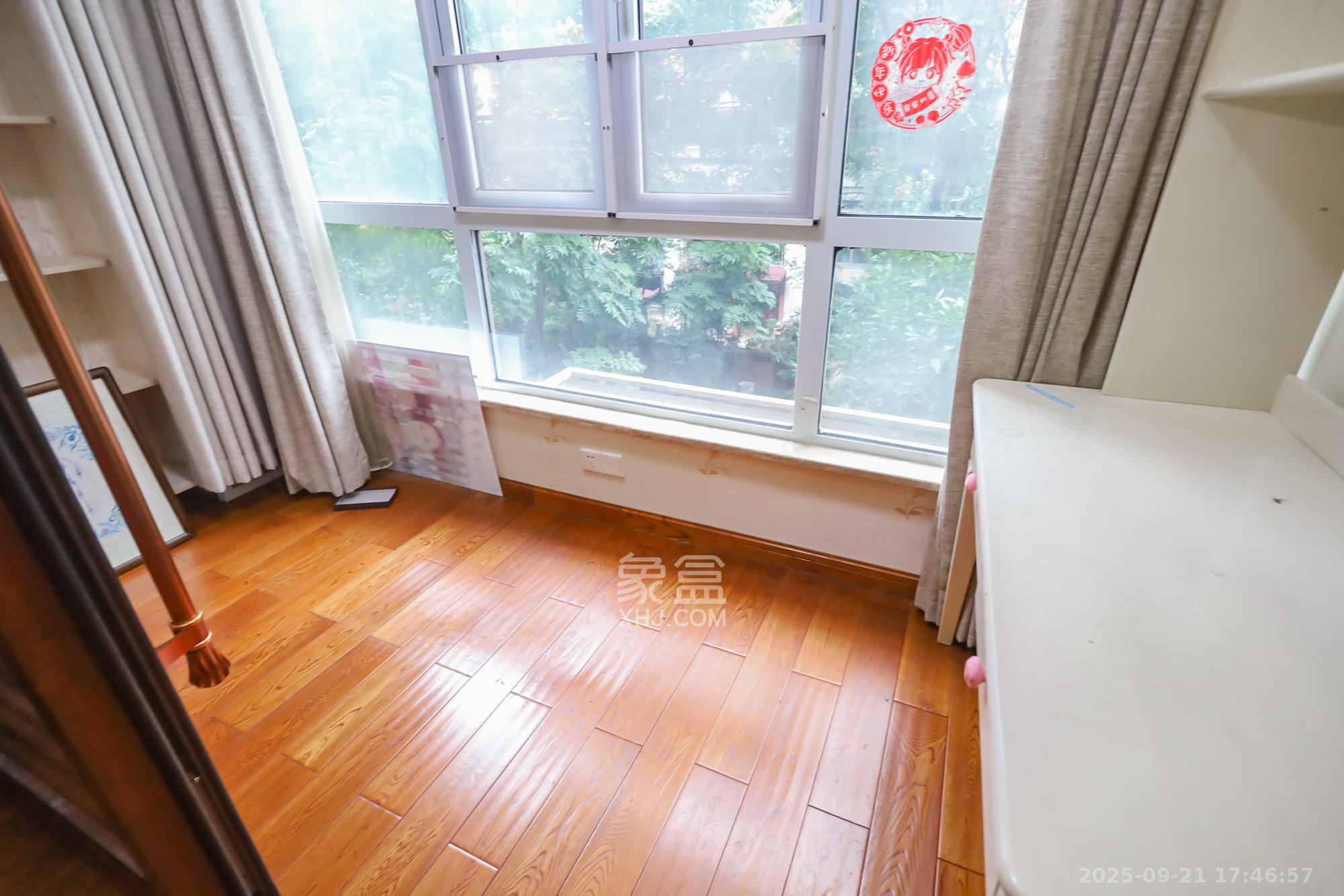 世茂铂翠湾二期 4室2厅2卫 248.0万 世茂铂翠湾二期 4室2厅2卫 248.0万其他