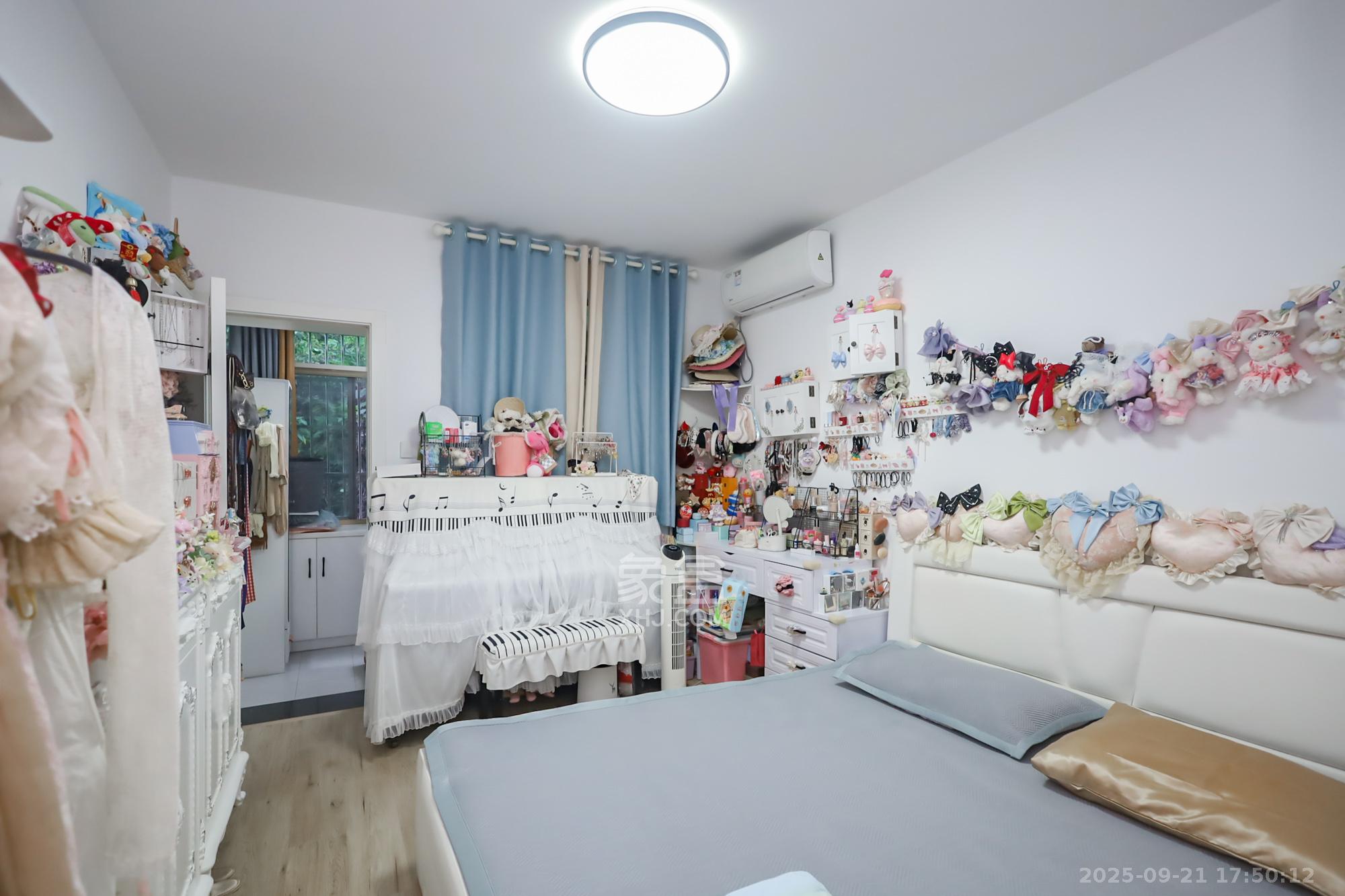 溁湾桥小区 3室2厅1卫 75.0万 溁湾桥小区 3室2厅1卫 75.0万卧室