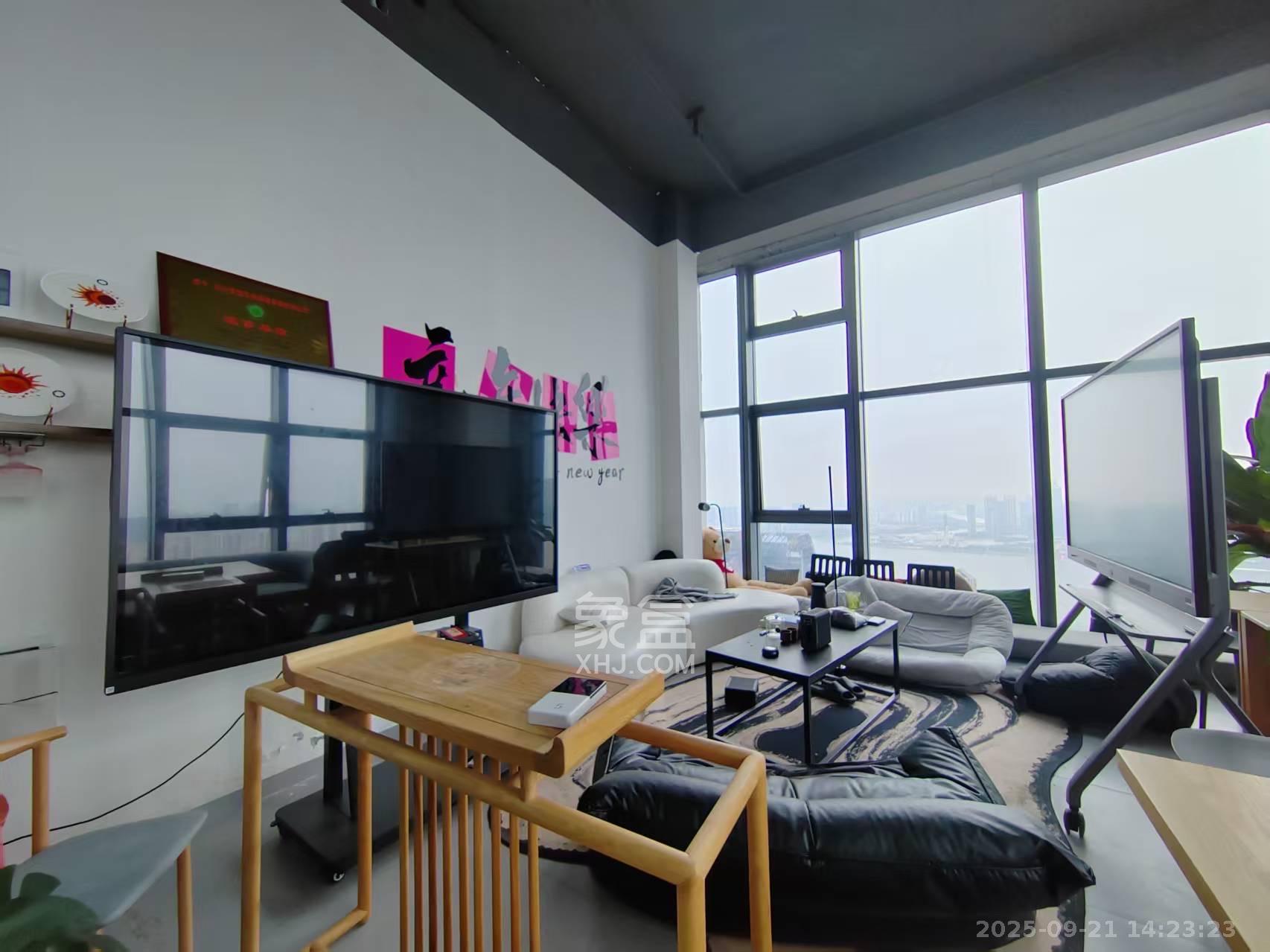 卓越中寰 2室1厅1卫 5000.0元/月 卓越中寰 2室1厅1卫 5000.0元/月室内图