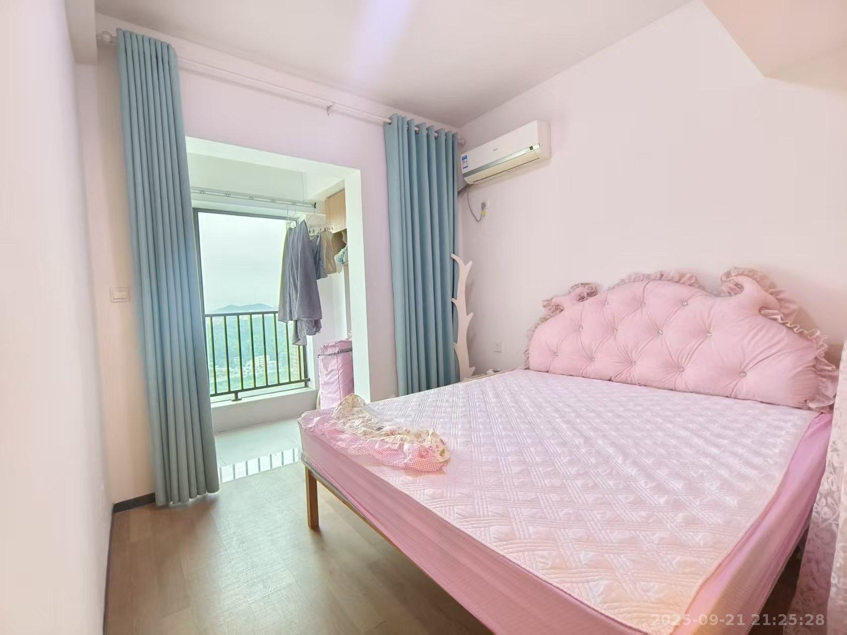 中泰财富湘江  1室1厅1卫    1800.0元/月