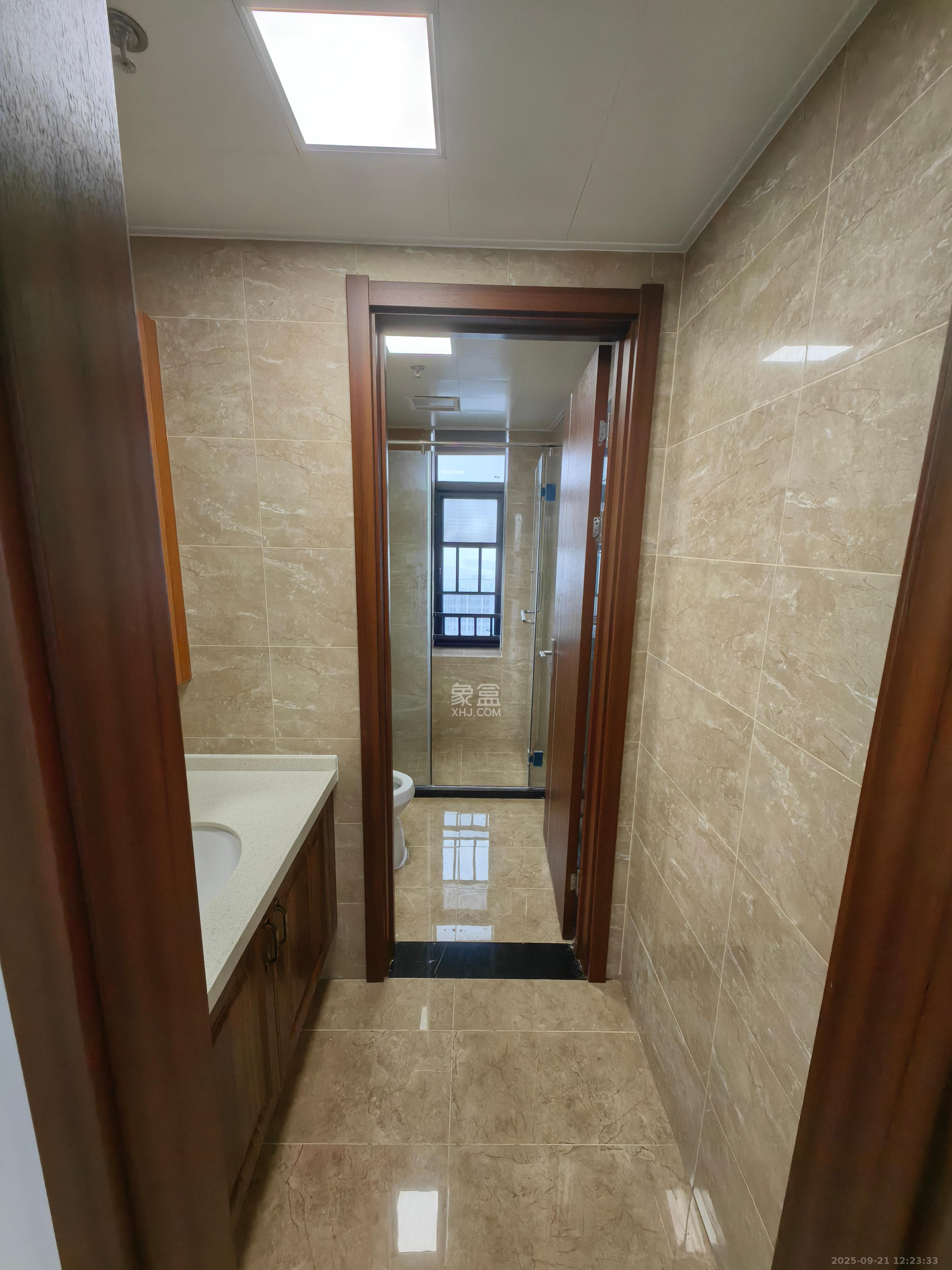 万润滨江天著 4室2厅2卫 4400.0元/月 万润滨江天著 4室2厅2卫 4400.0元/月室内图