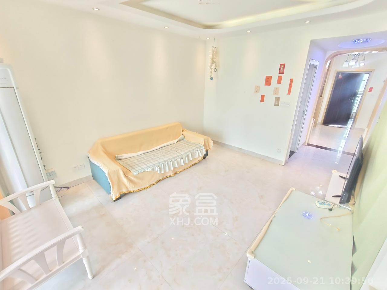 万国城(当代满庭春MOMA)三期 3室2厅1卫 2000.0元/月 万国城(当代满庭春MOMA)三期 3室2厅1卫 2000.0元/月室内图