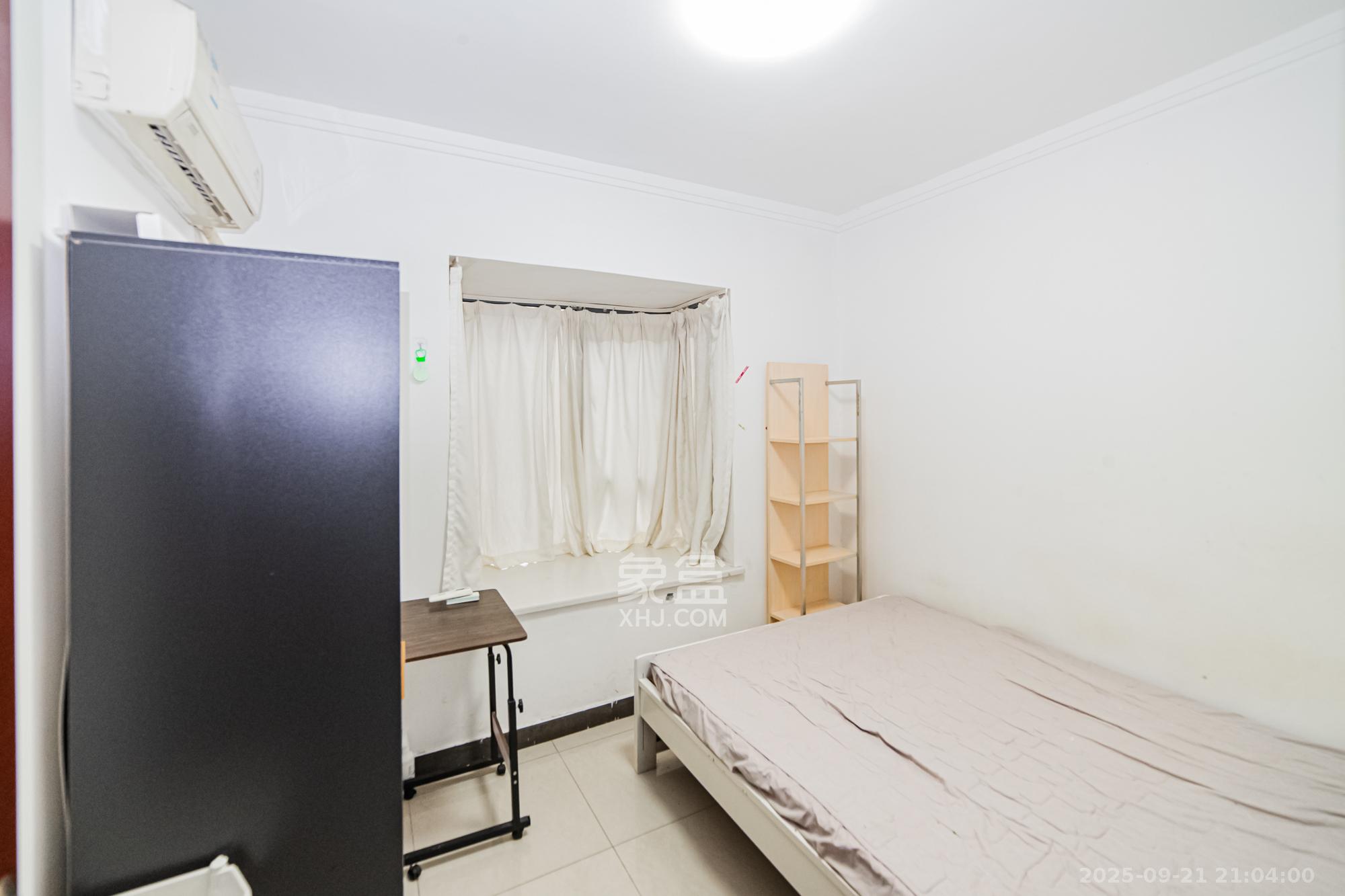 滨江君悦香邸 3室2厅1卫 90.0万 滨江君悦香邸 3室2厅1卫 90.0万卧室