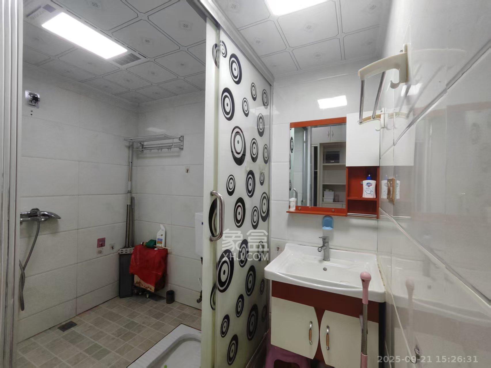 怡海星城 1室1厅1卫 1000.0元/月 怡海星城 1室1厅1卫 1000.0元/月室内图