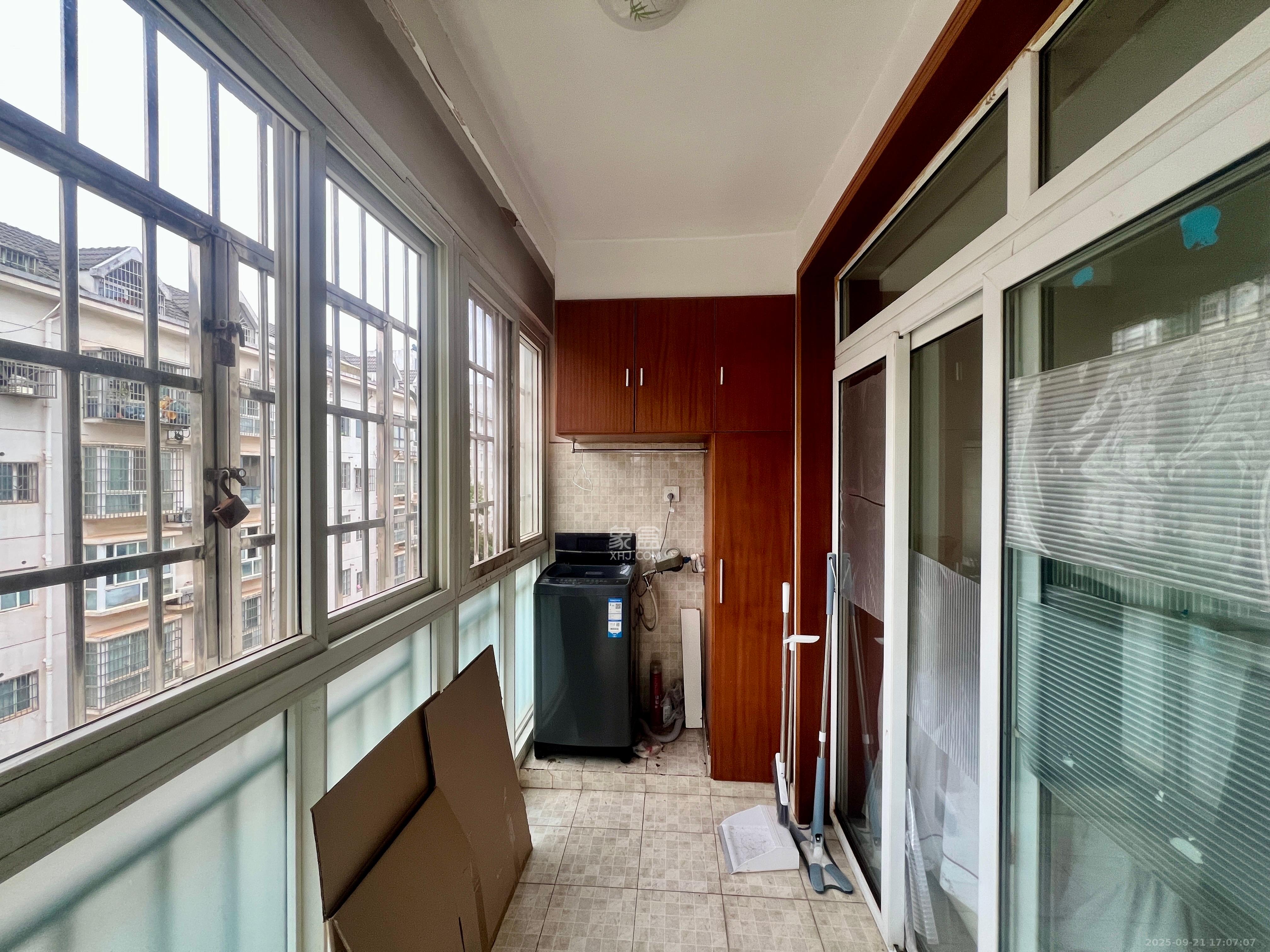 东方名都百草园 2室2厅1卫 1500.0元/月 东方名都百草园 2室2厅1卫 1500.0元/月室内图