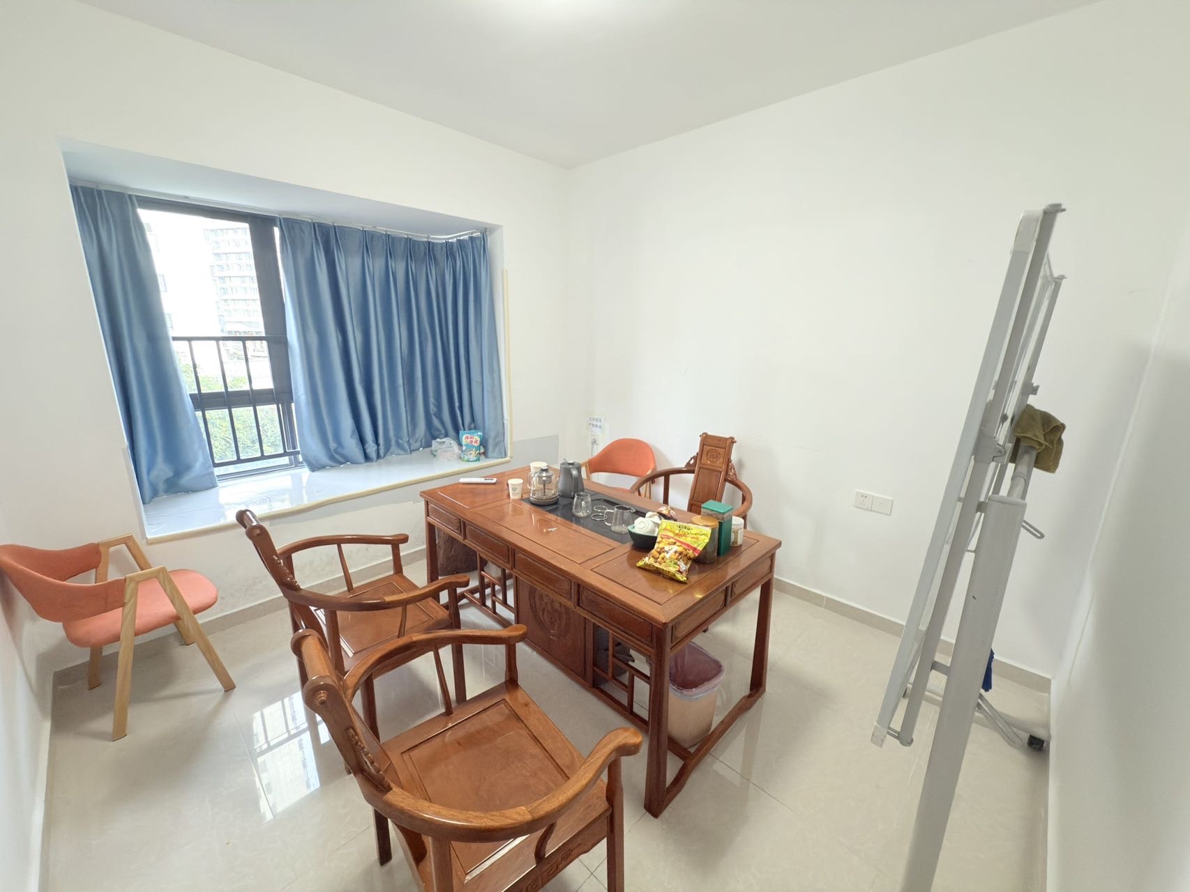 坡巷雅苑 3室1厅1卫 2500.0元/月 坡巷雅苑 3室1厅1卫 2500.0元/月室内图