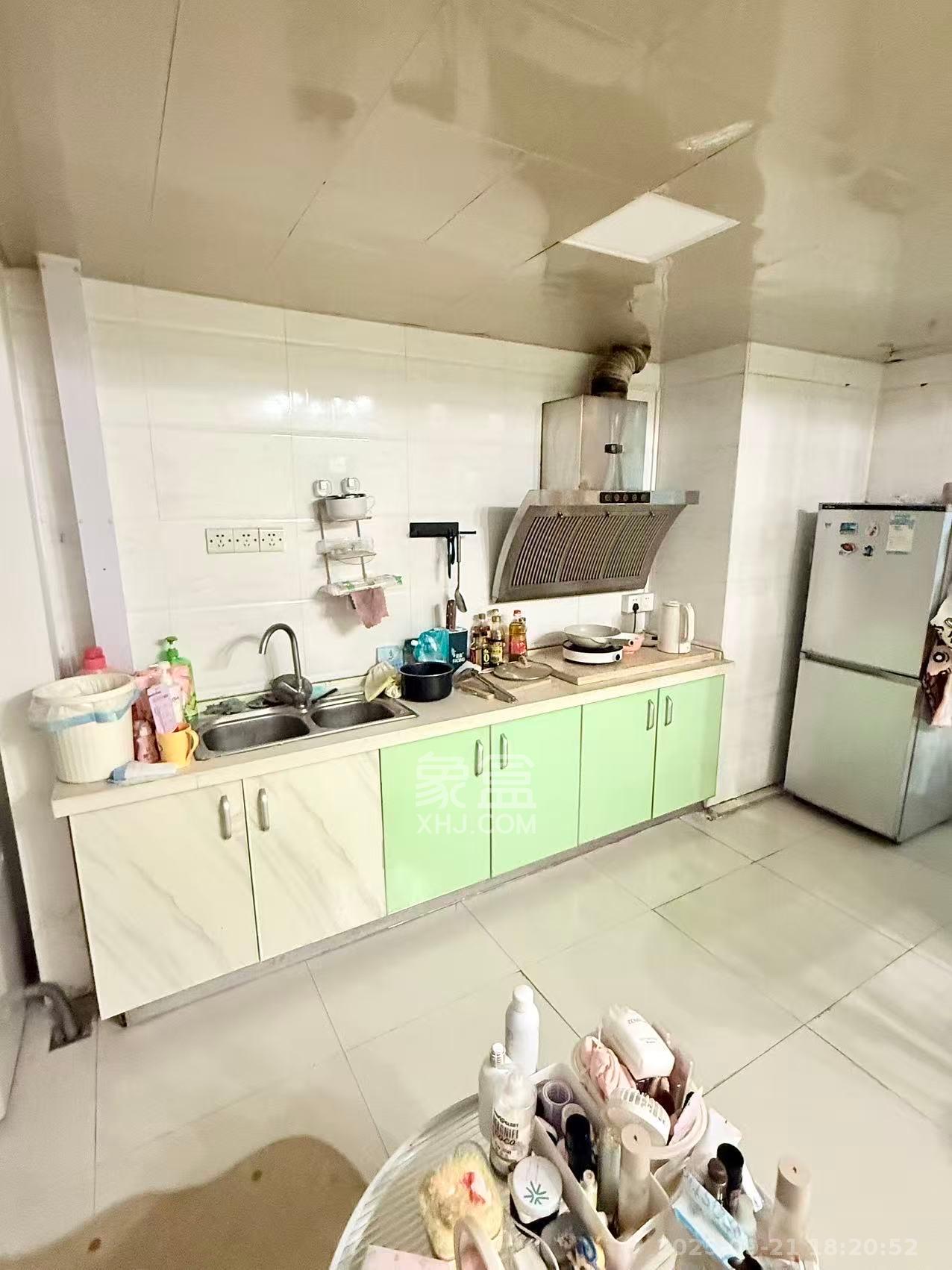 香颂国际 1室1厅1卫 1550.0元/月 香颂国际 1室1厅1卫 1550.0元/月室内图