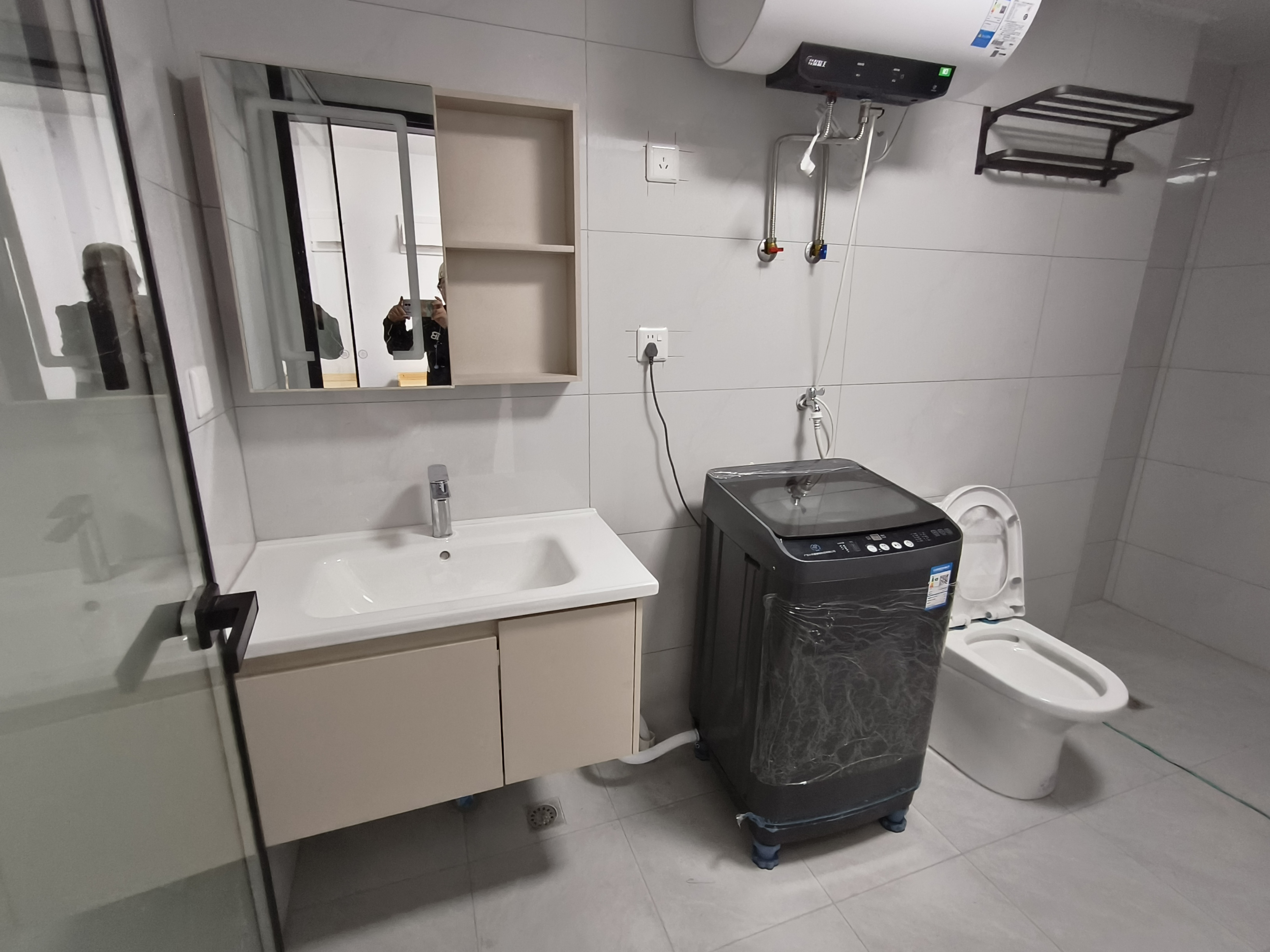 佳源罗马都市 1室1厅1卫 1400.0元/月 佳源罗马都市 1室1厅1卫 1400.0元/月室内图