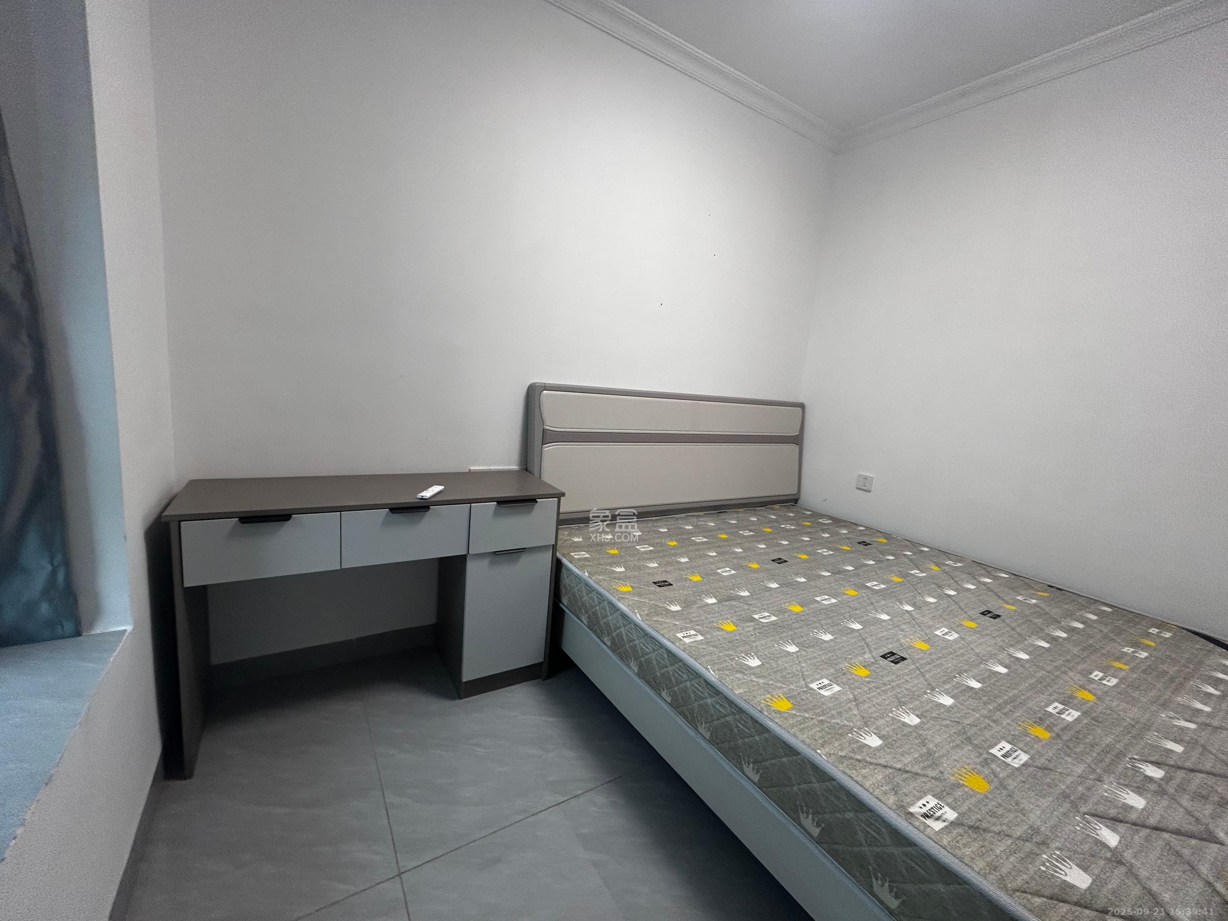 和润园三期 1室1厅1卫 1900.0元/月 和润园三期 1室1厅1卫 1900.0元/月室内图