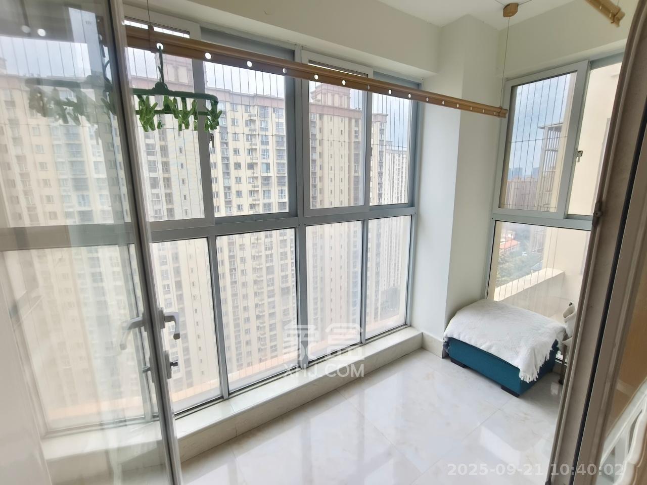 万国城(当代满庭春MOMA)三期 3室2厅1卫 2000.0元/月 万国城(当代满庭春MOMA)三期 3室2厅1卫 2000.0元/月室内图