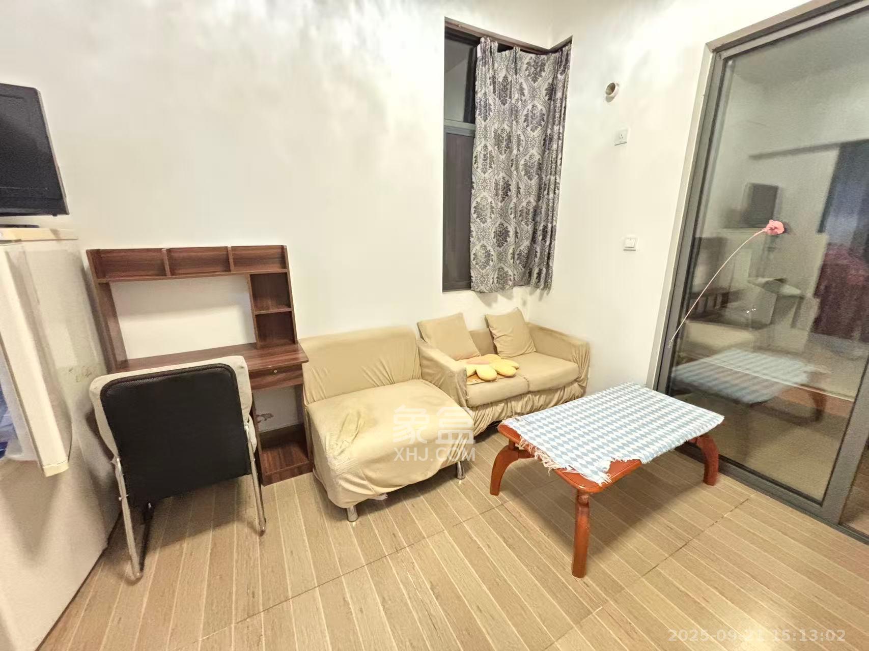 鑫远湘府逸园 1室1厅1卫 1400.0元/月 鑫远湘府逸园 1室1厅1卫 1400.0元/月室内图