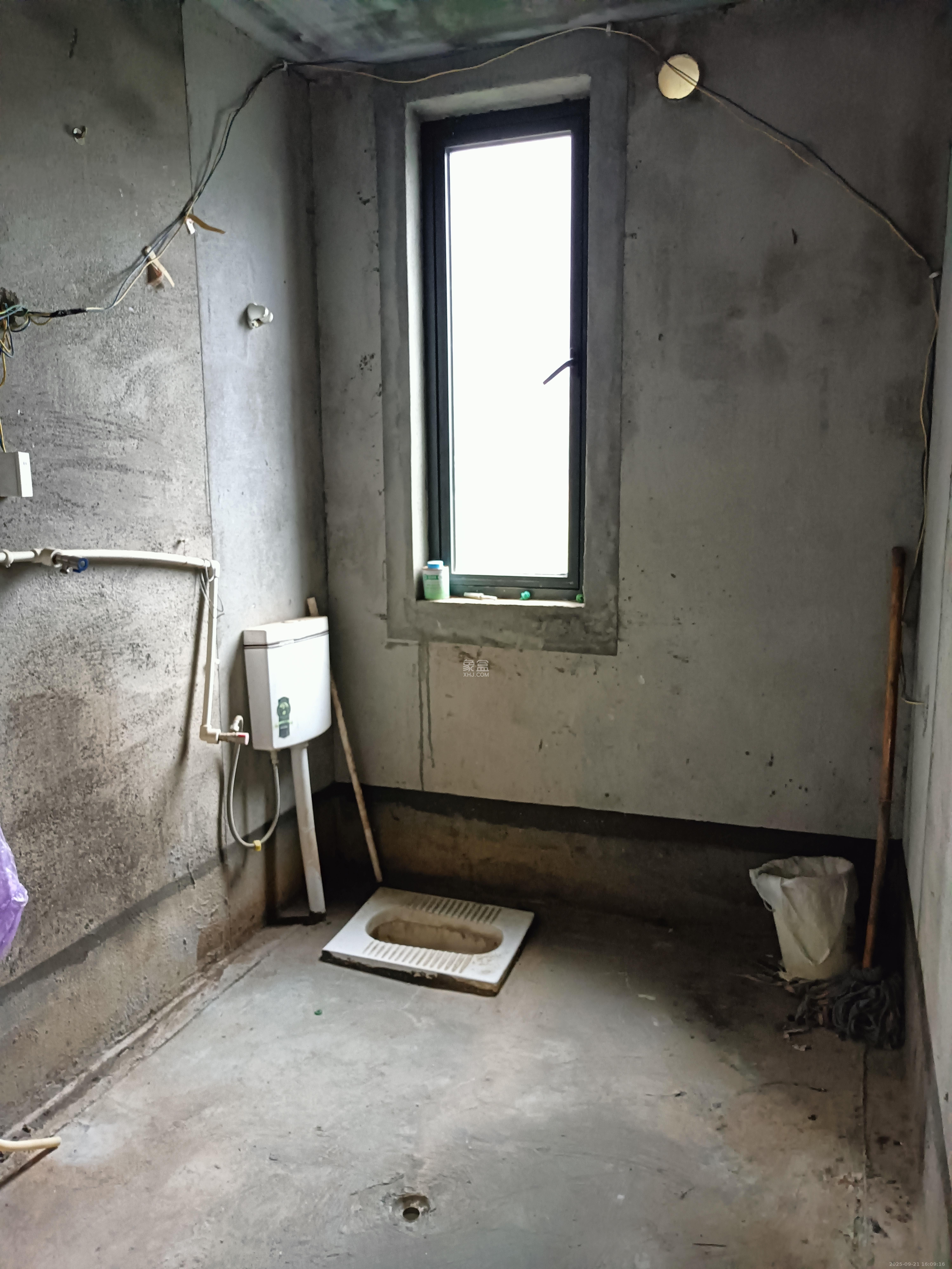 凯尔花缇紫郡 4室2厅2卫 1200.0元/月 凯尔花缇紫郡 4室2厅2卫 1200.0元/月室内图