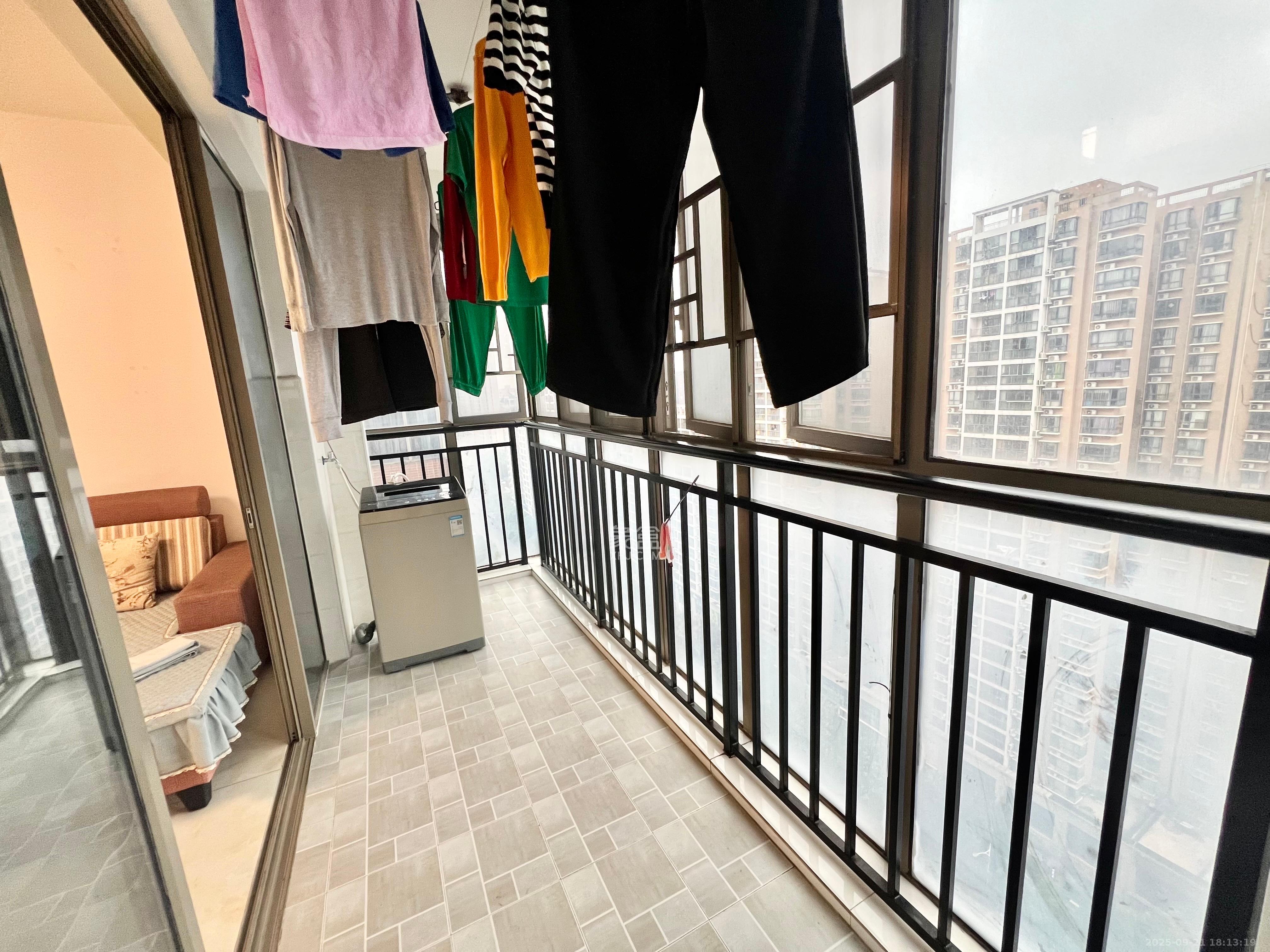 富兴嘉城（富兴汇中央）  3室2厅2卫    2500.0元/月室内图