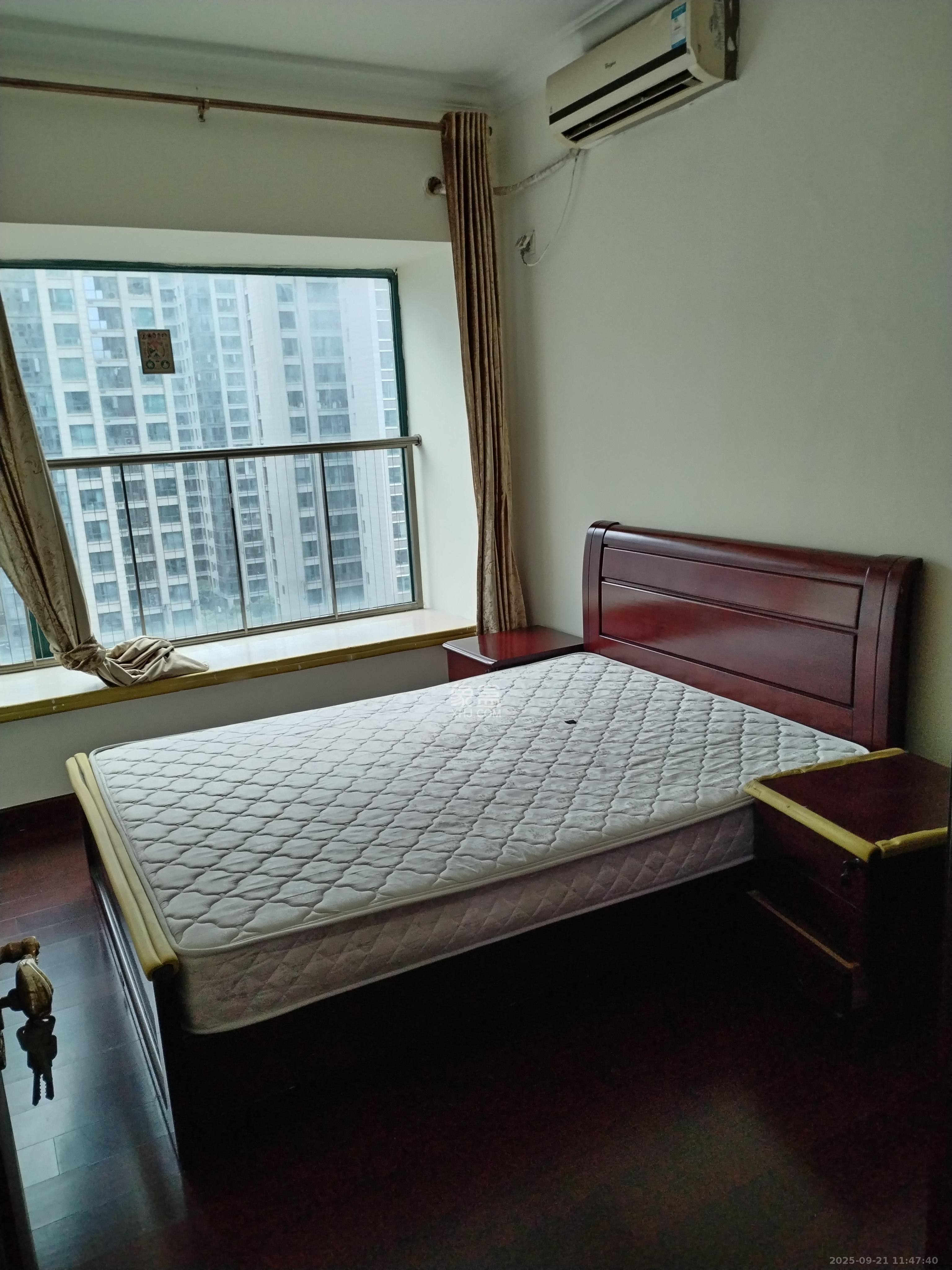 恒大华府  4室2厅2卫    4600.0元/月室内图