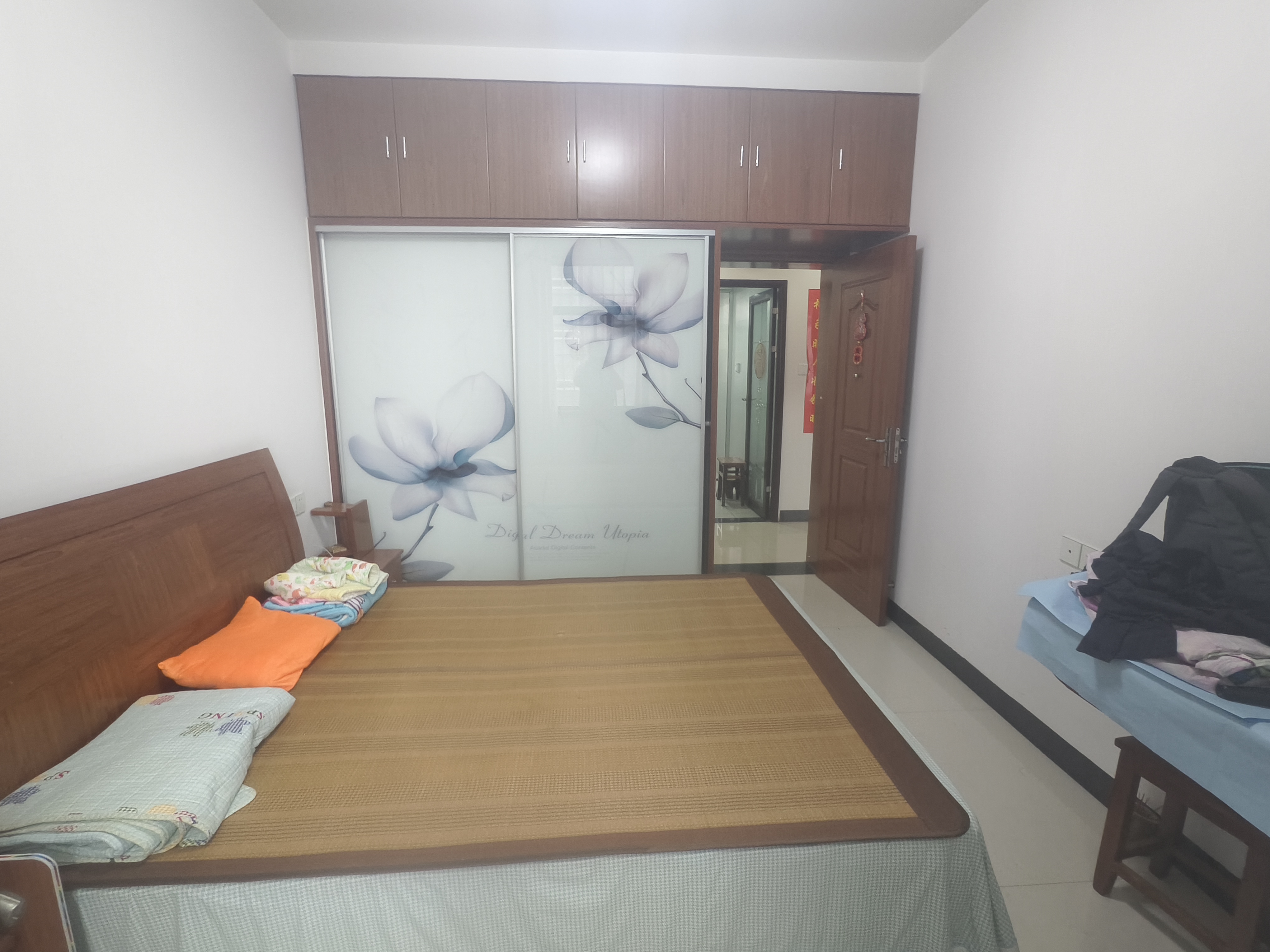 水木华庭 3室2厅2卫 78.0万 水木华庭 3室2厅2卫 78.0万客厅