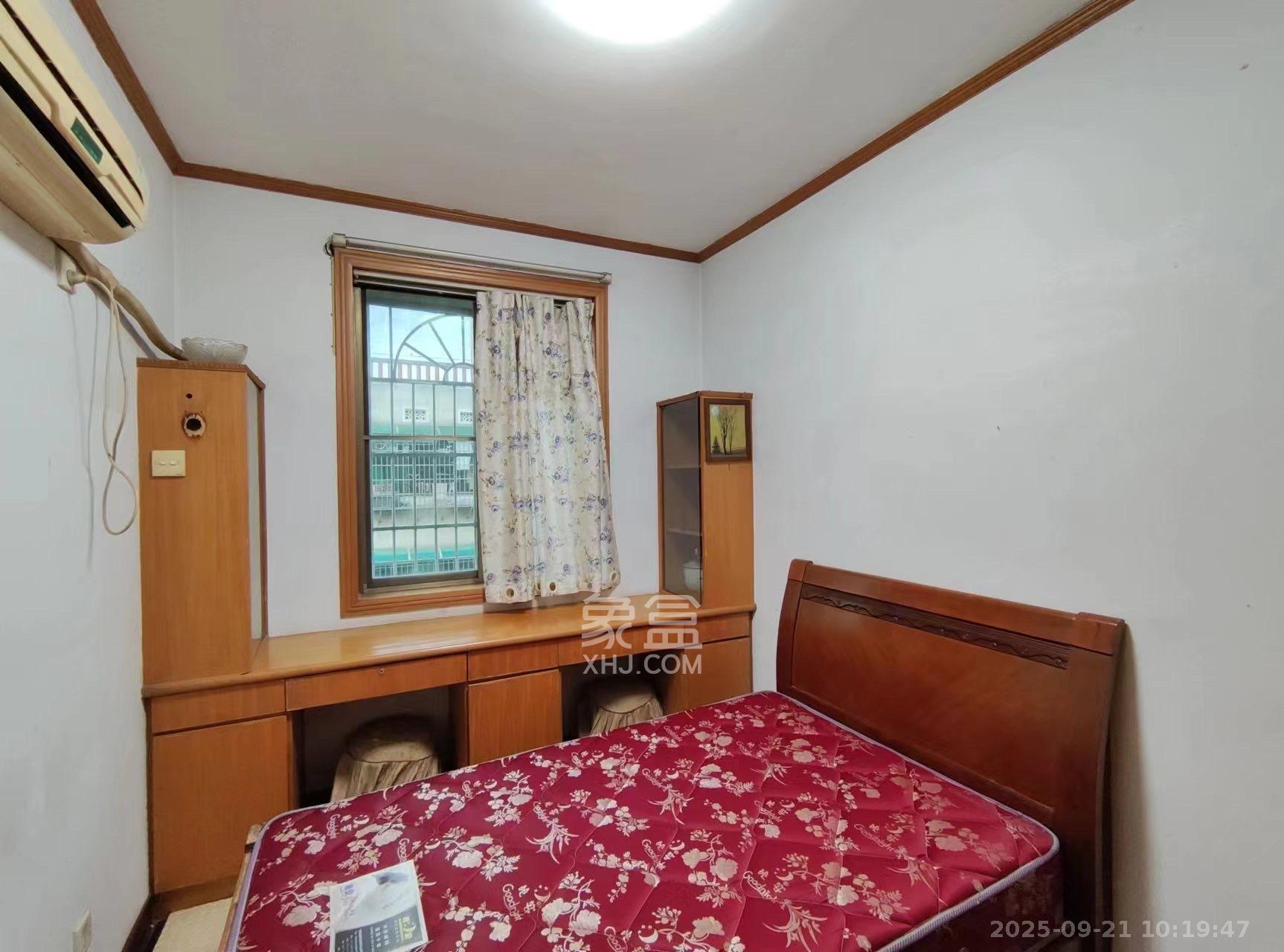 营山佳园  3室1厅1卫    2200.0元/月室内图