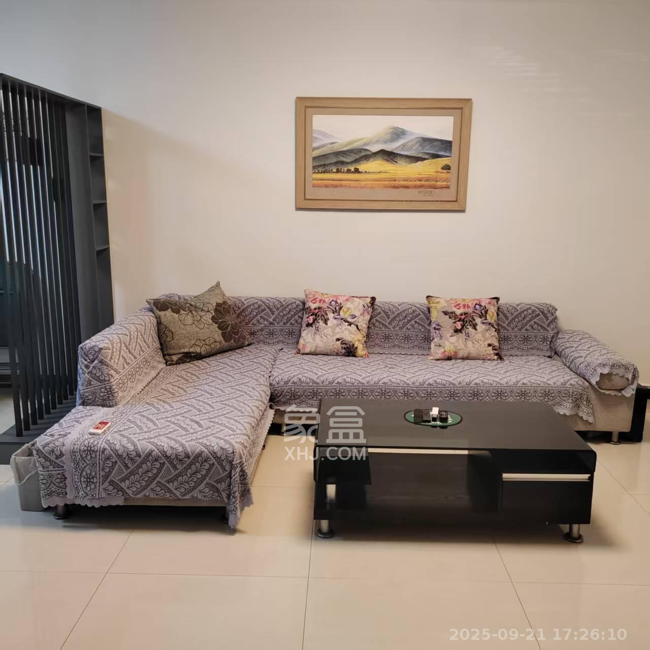 湘江世纪城融江苑 1室2厅1卫 2300.0元/月 湘江世纪城融江苑 1室2厅1卫 2300.0元/月室内图