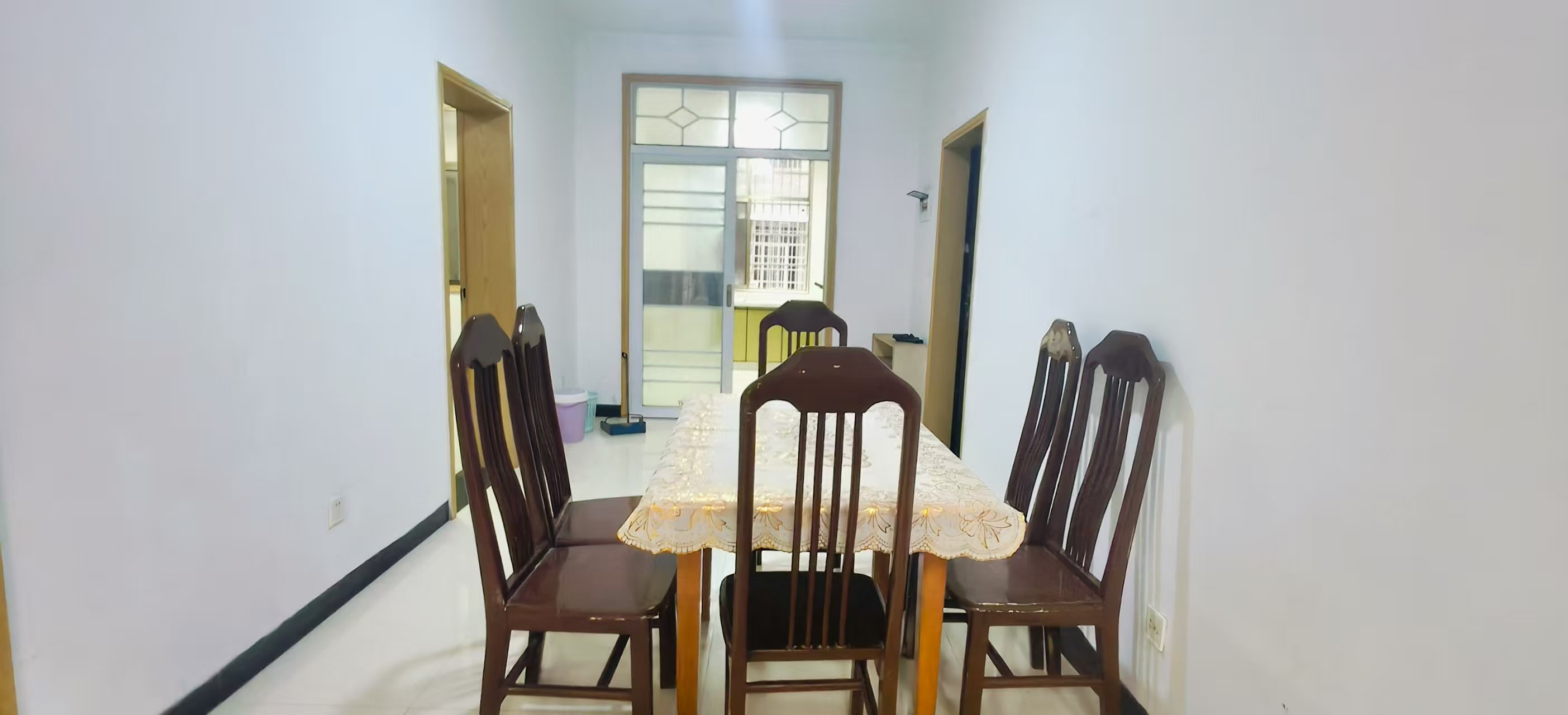 团圆嘉苑(蔡家村安置基地) 3室1厅1卫 1000.0元/月 团圆嘉苑(蔡家村安置基地) 3室1厅1卫 1000.0元/月室内图