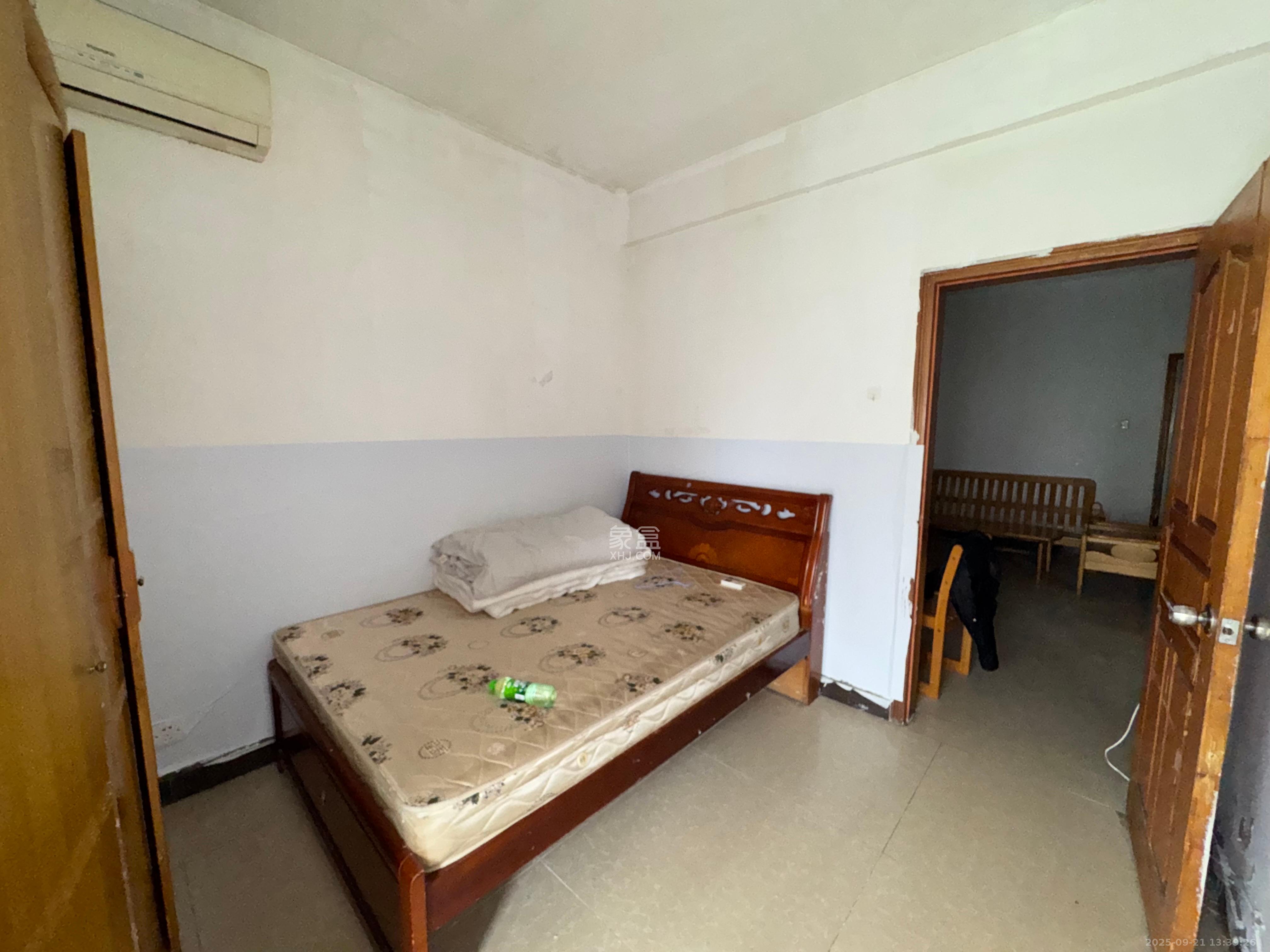 金帆江滨玫瑰园 2室1厅1卫 1300.0元/月 金帆江滨玫瑰园 2室1厅1卫 1300.0元/月室内图