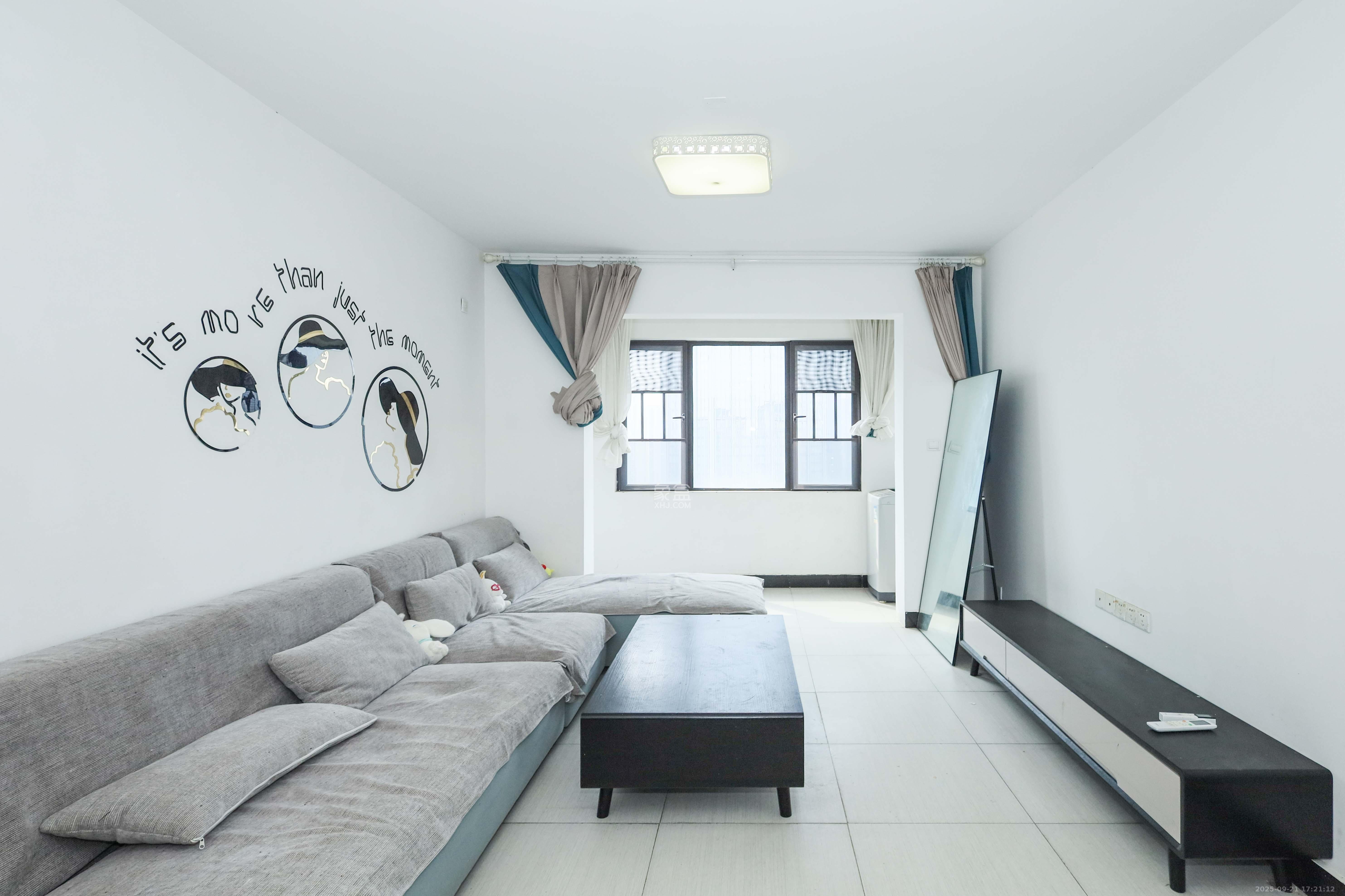 中国铁建梅溪青秀二期  3室2厅2卫    130.0万