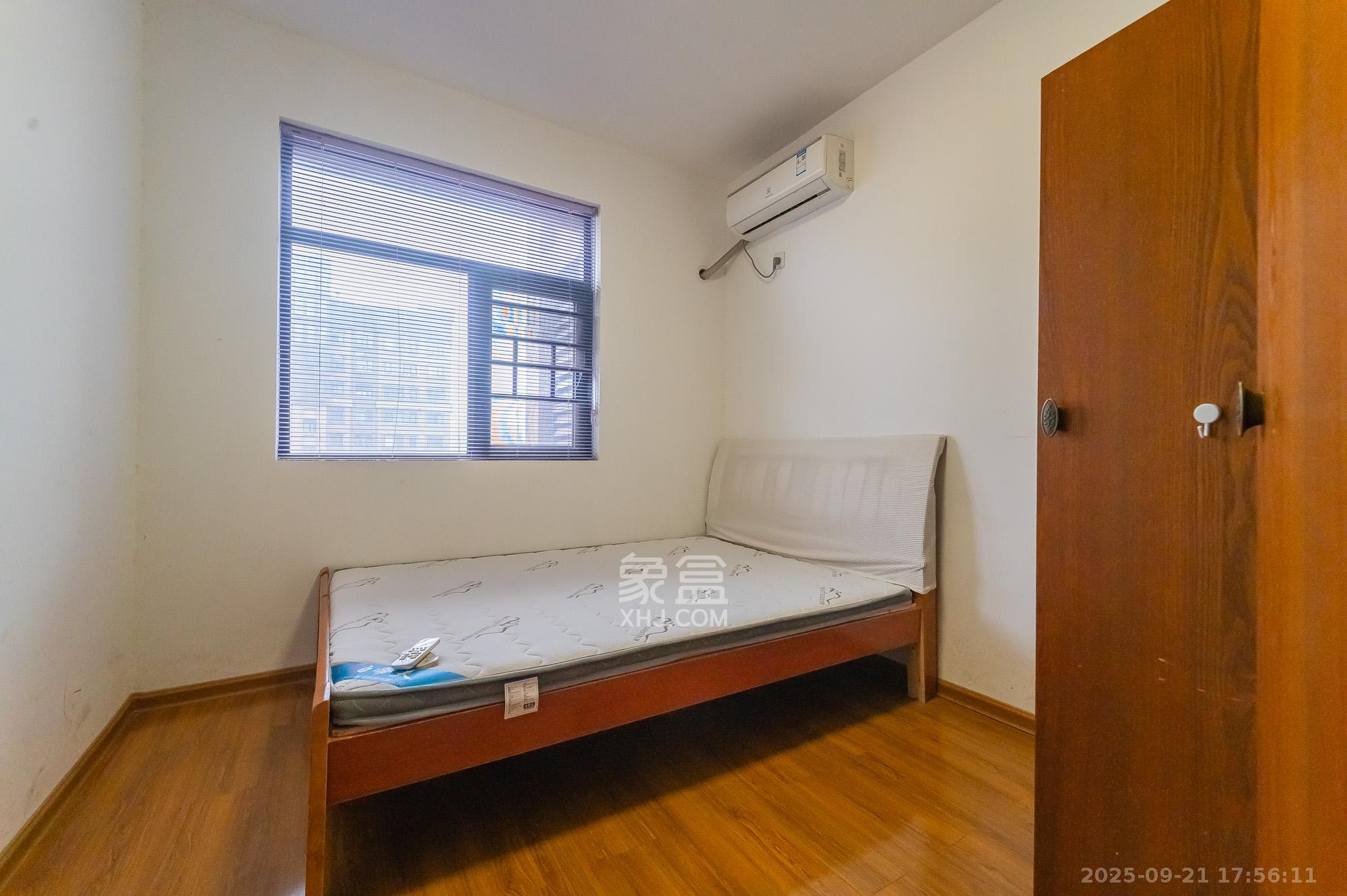 未来漫城  3室1厅1卫    89.8万卧室